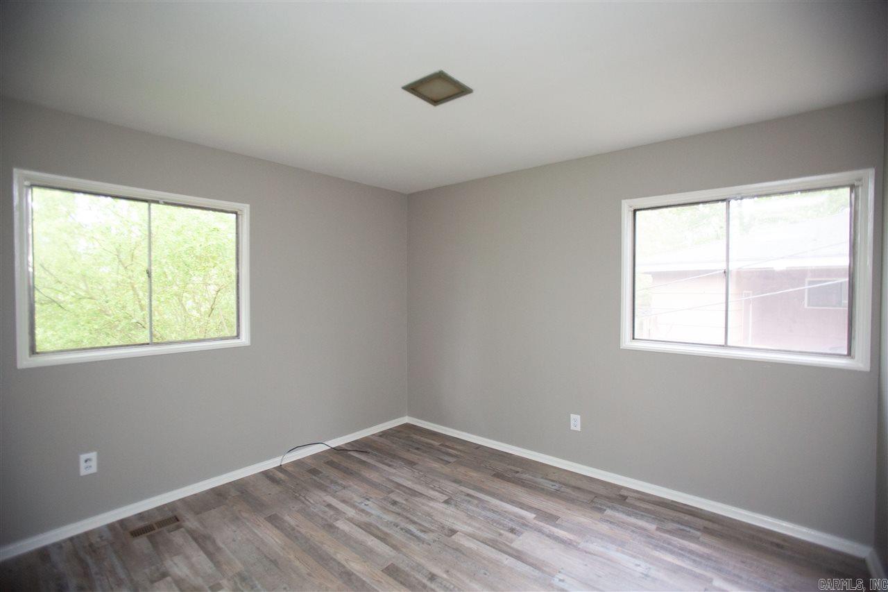 27 N Meadowcliff  Little Rock, AR