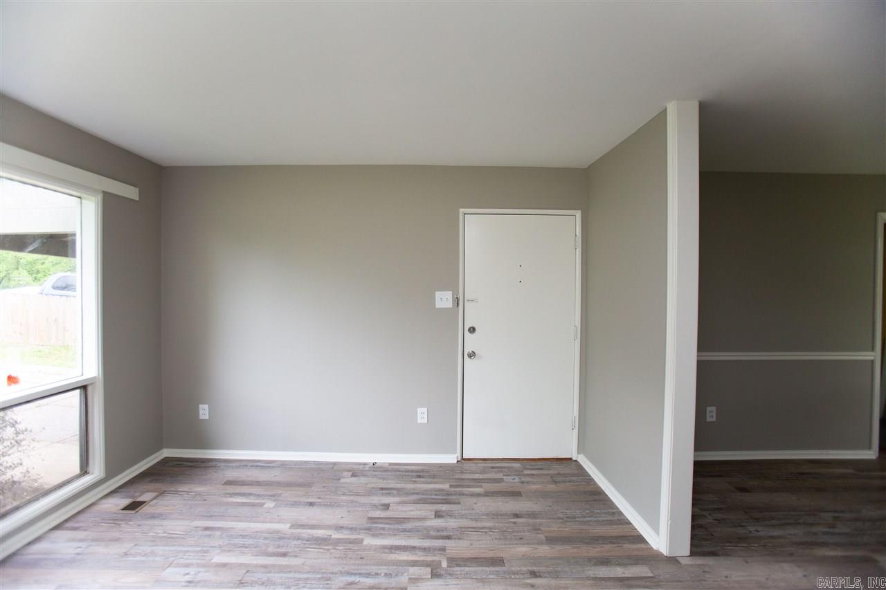 27 N Meadowcliff  Little Rock, AR
