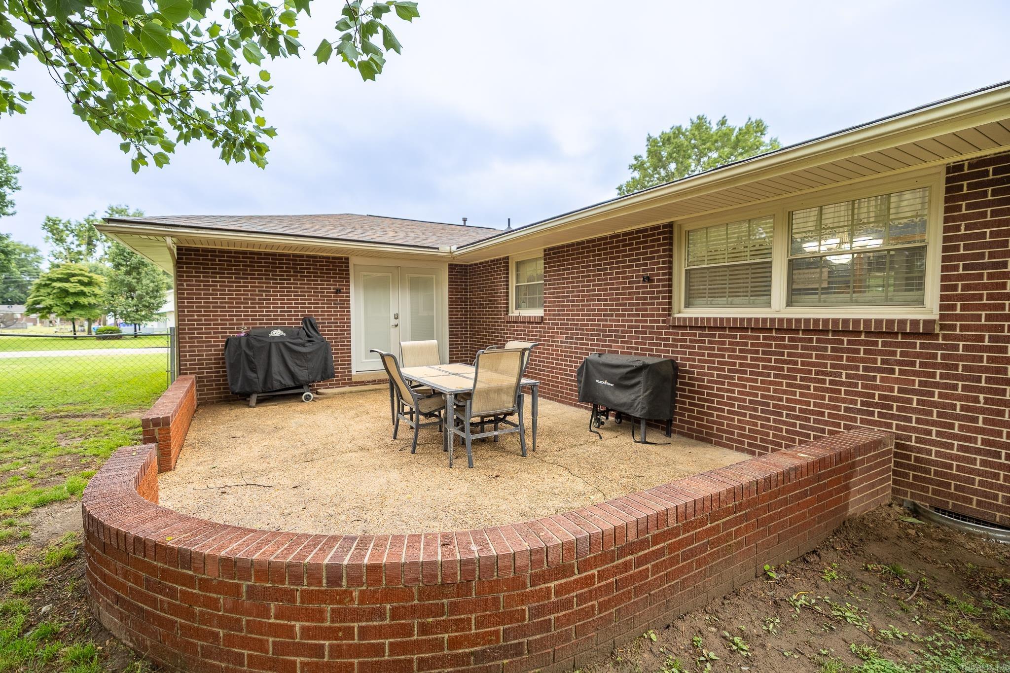 1305 Columbia  Corning, AR