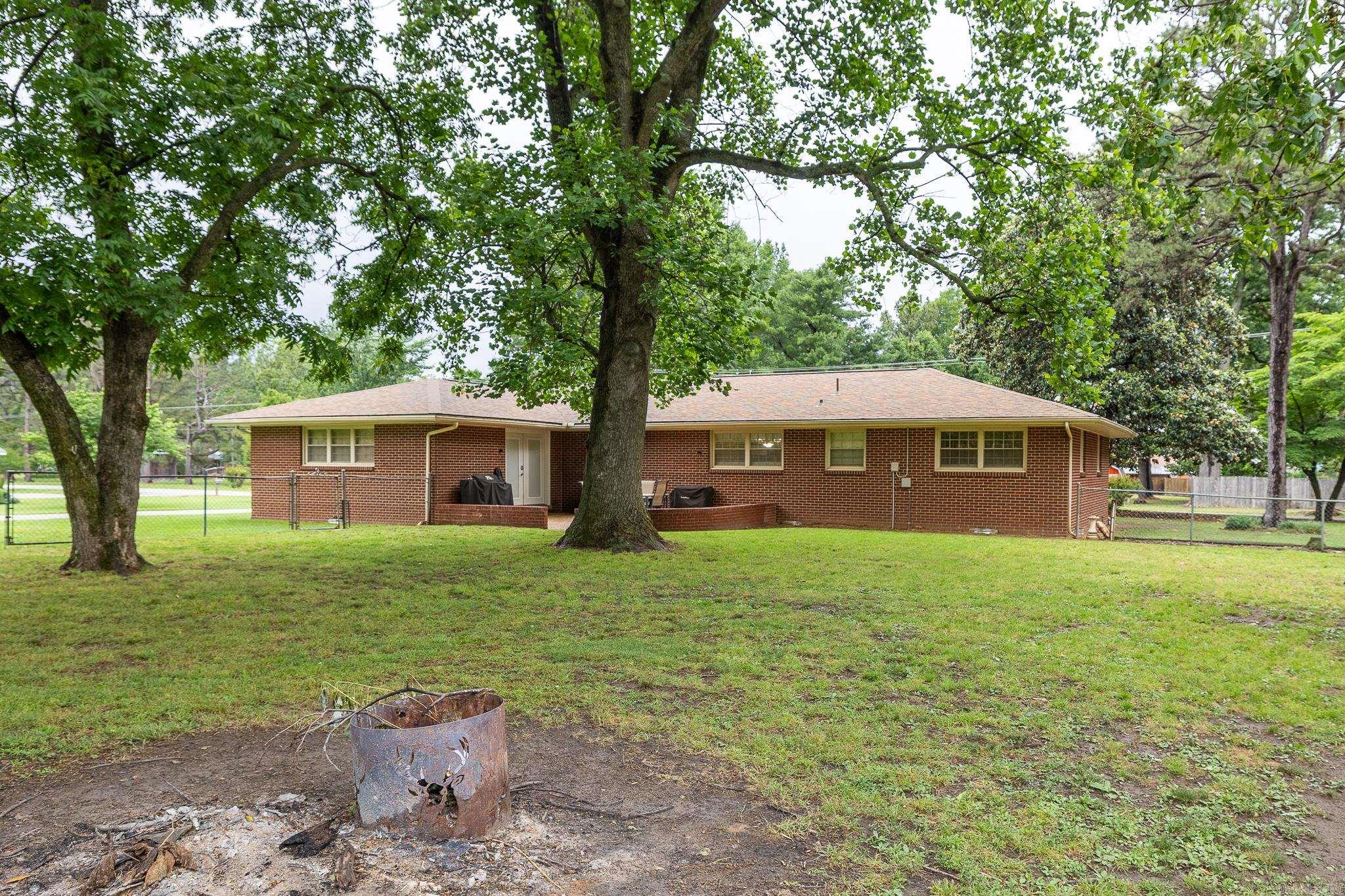 1305 Columbia  Corning, AR