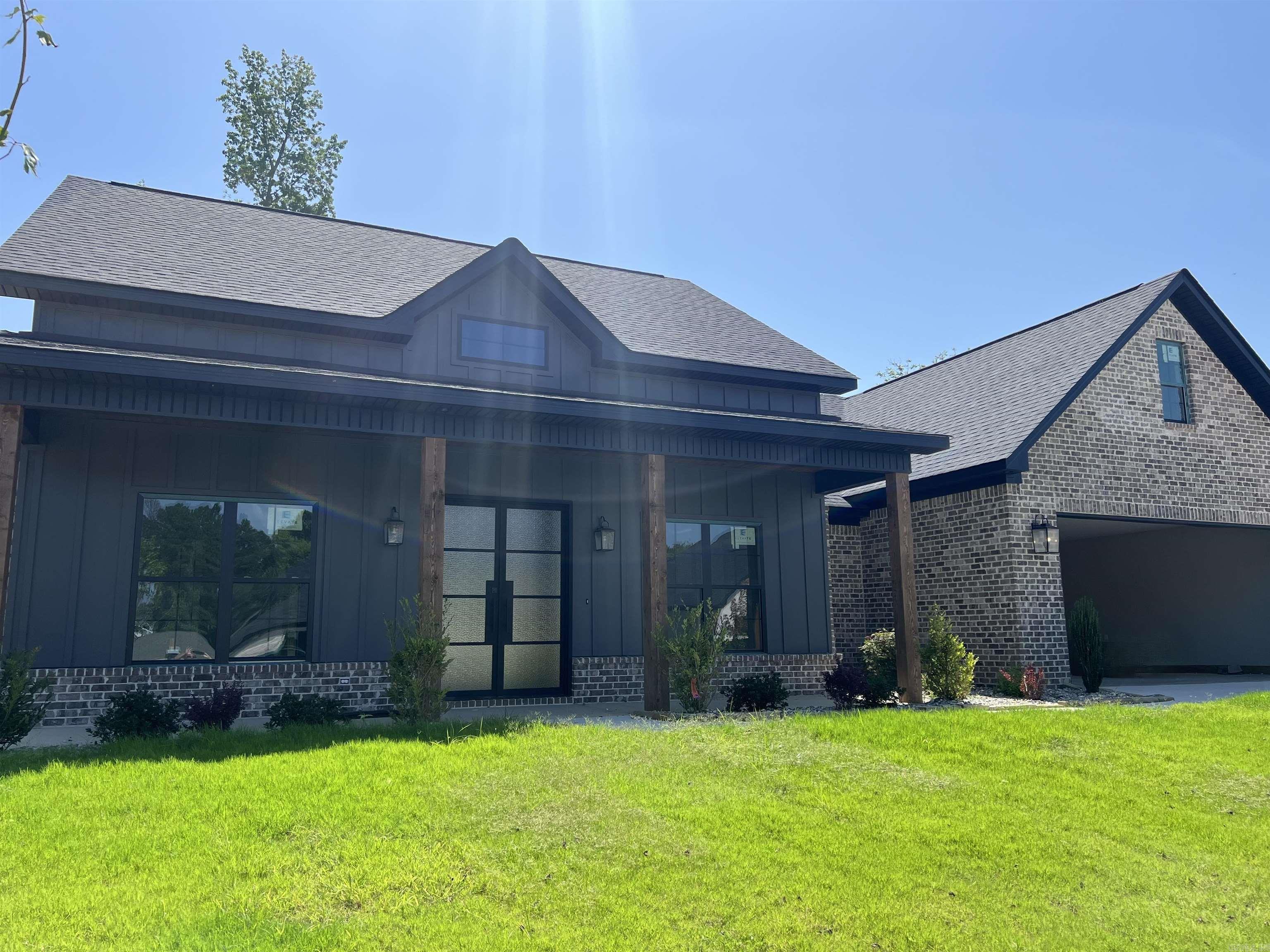 7064 Stardust  Benton, AR
