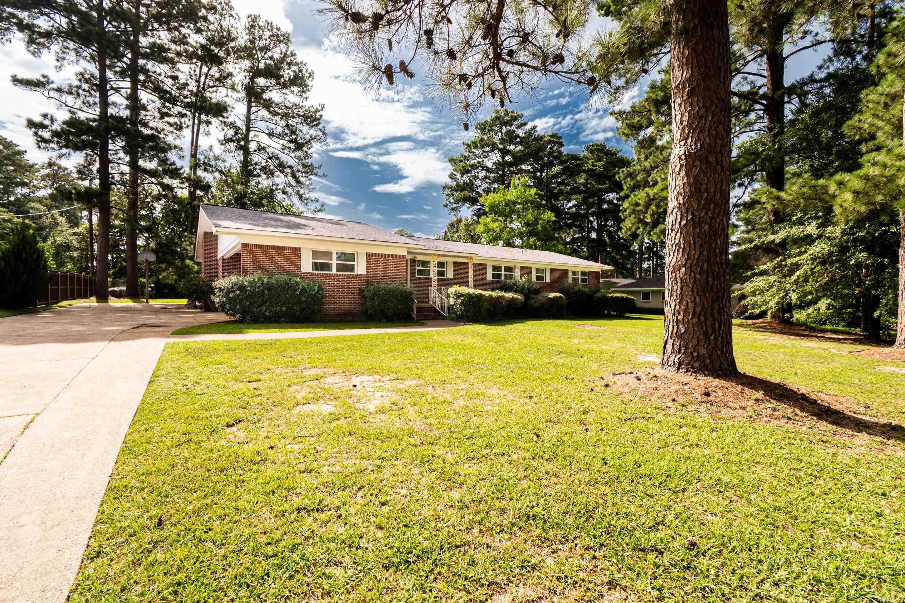 1717 Pineview  Magnolia, AR
