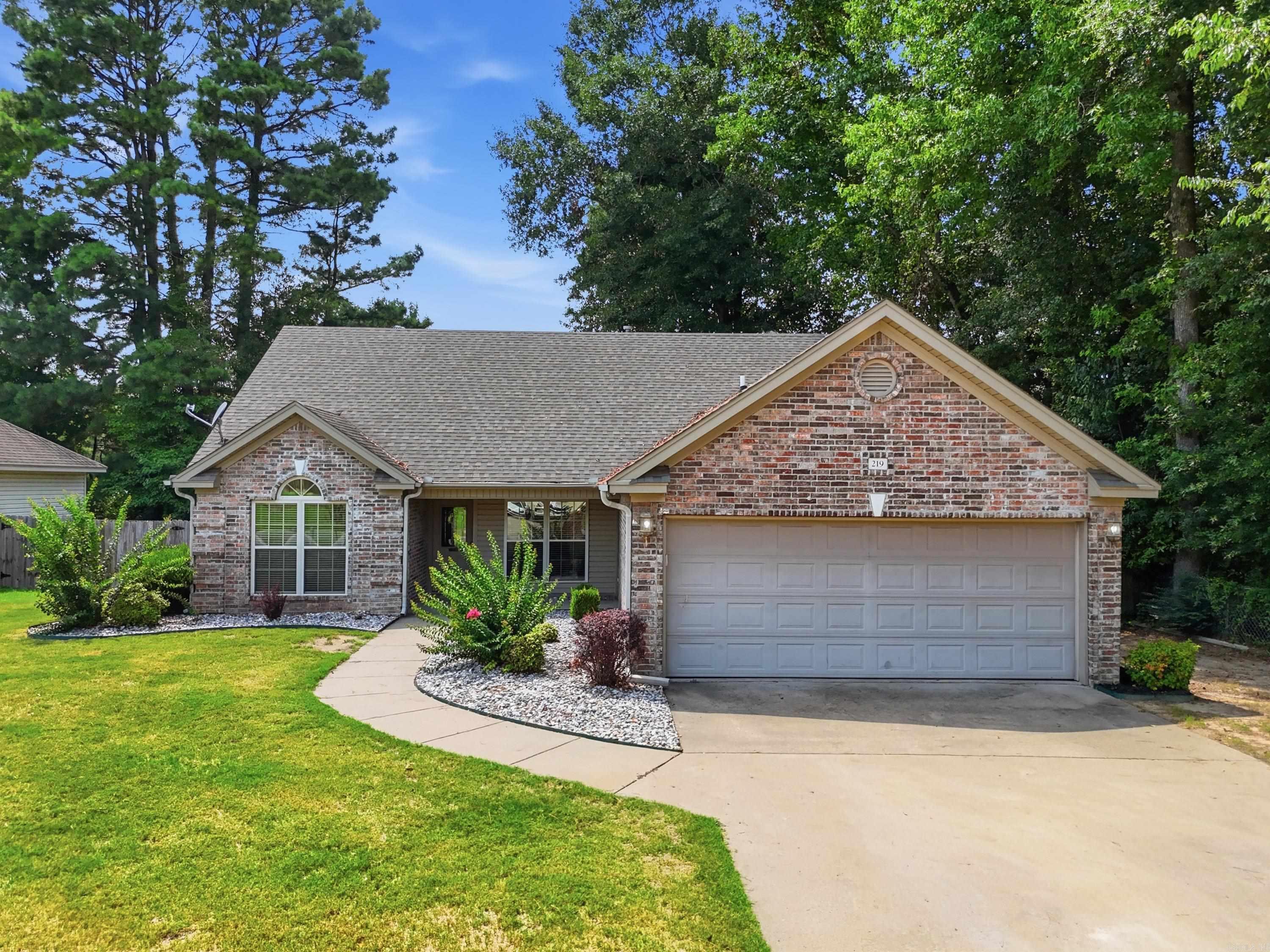 219 Madrid  Benton, AR