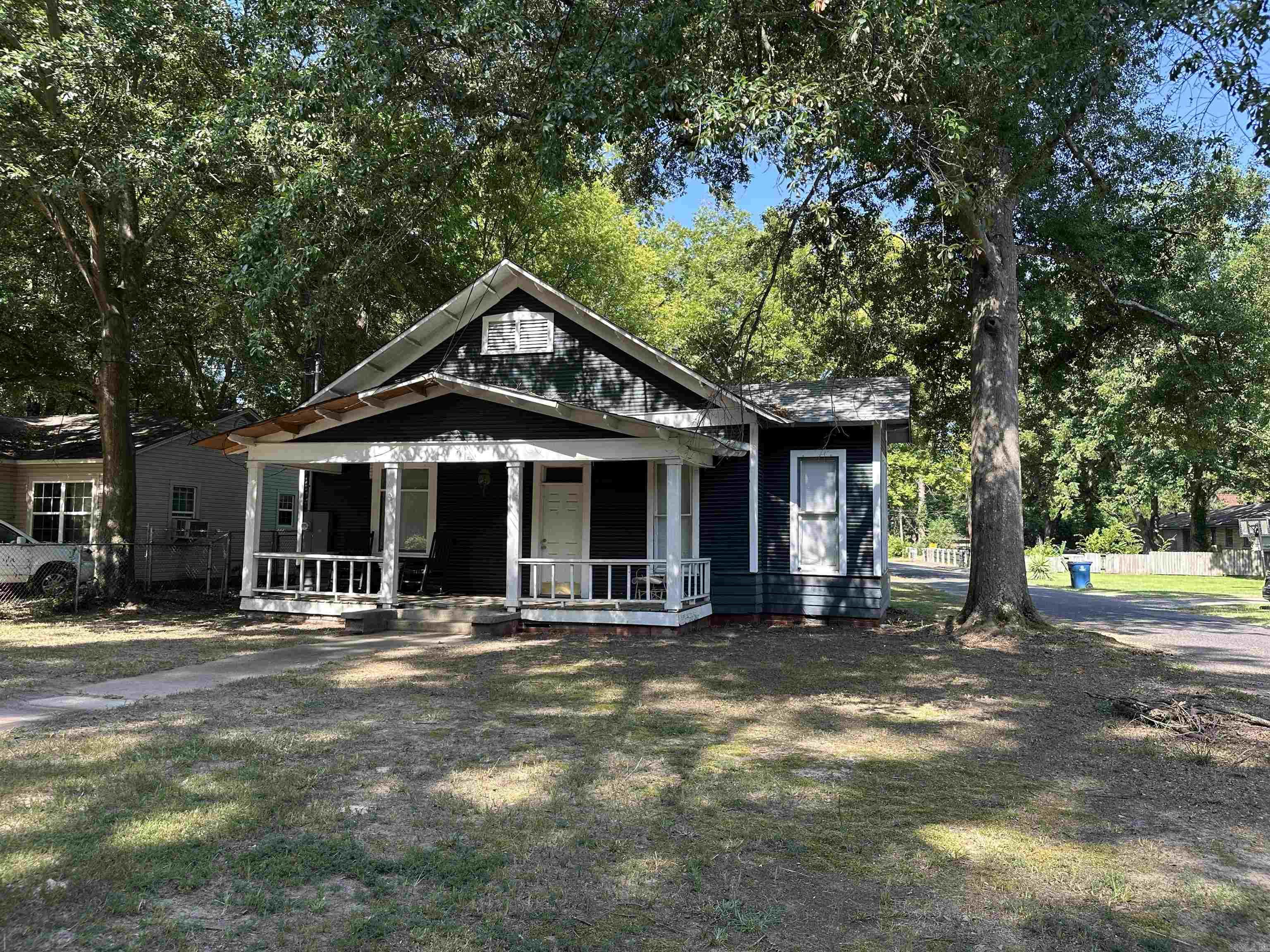 1104 School  Malvern, AR