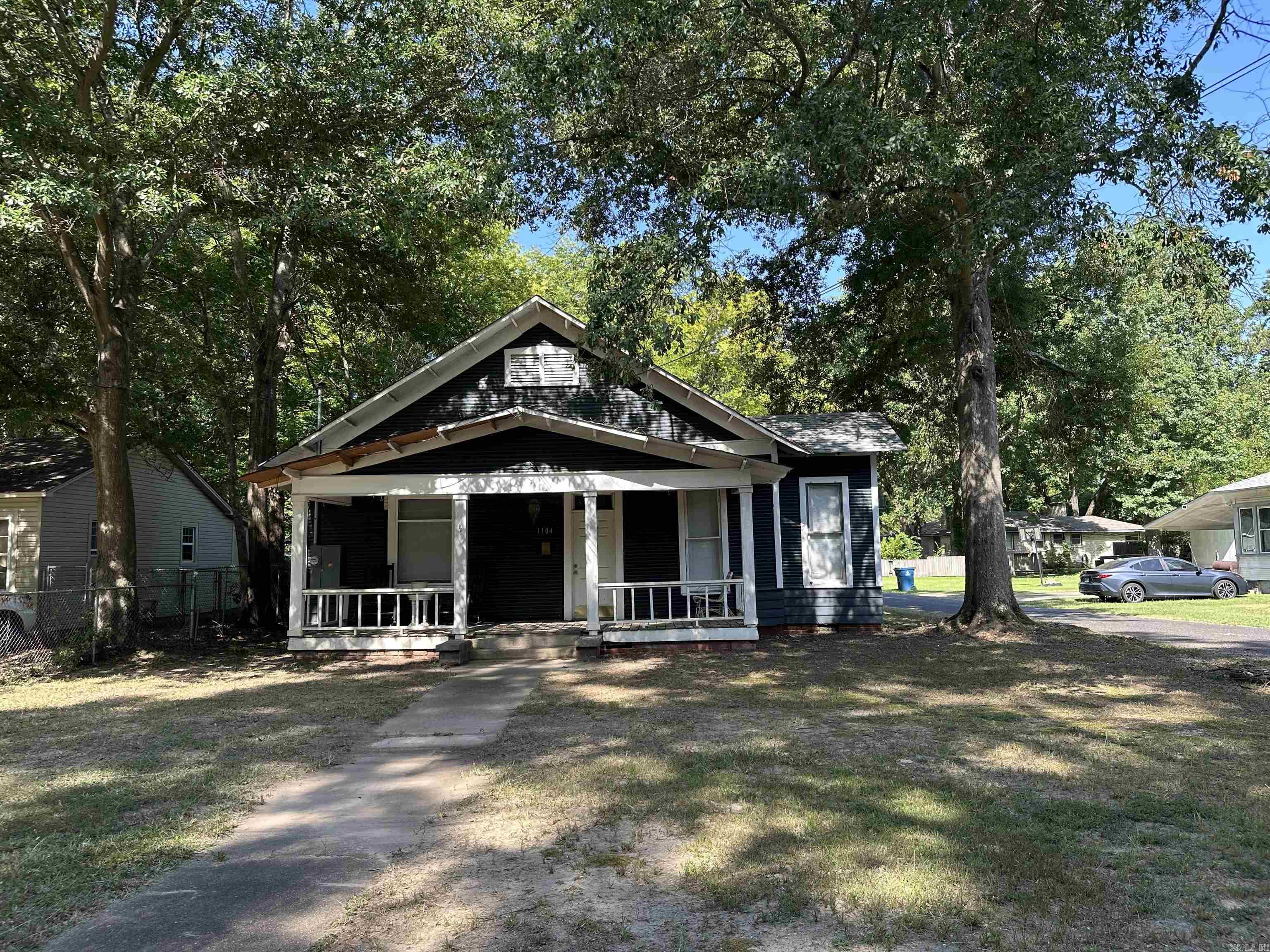 1104 School  Malvern, AR