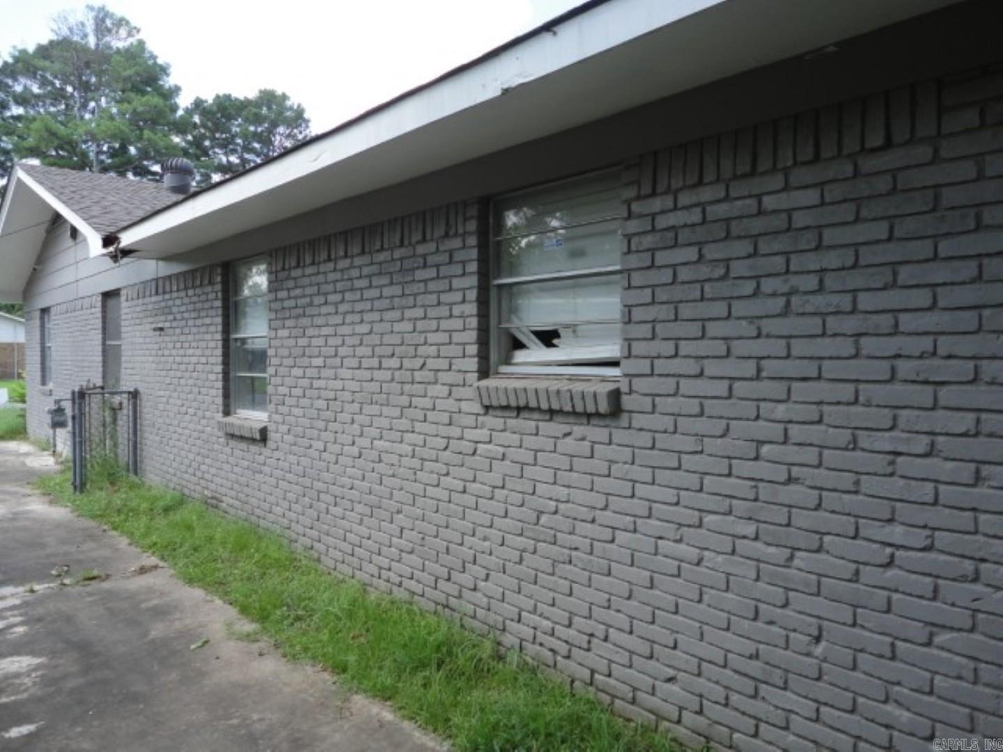 2605 W 37TH  Pine Bluff, AR