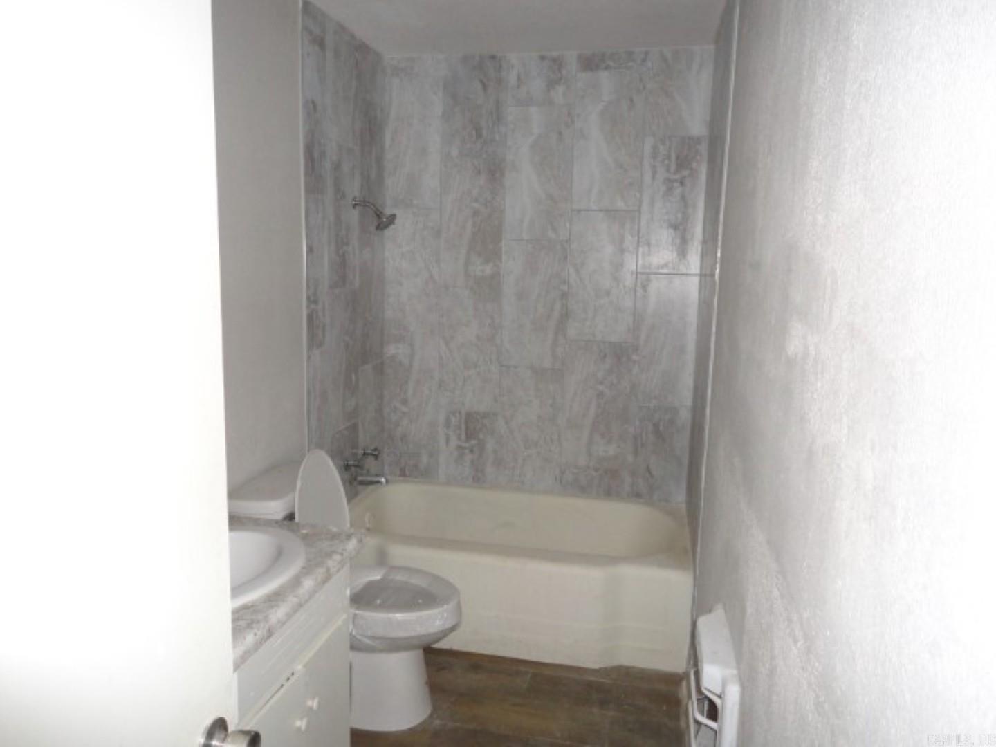 2605 W 37TH  Pine Bluff, AR