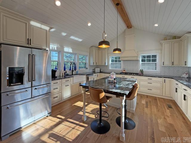 2070 Evening Shade Drive  Evening Shade, AR