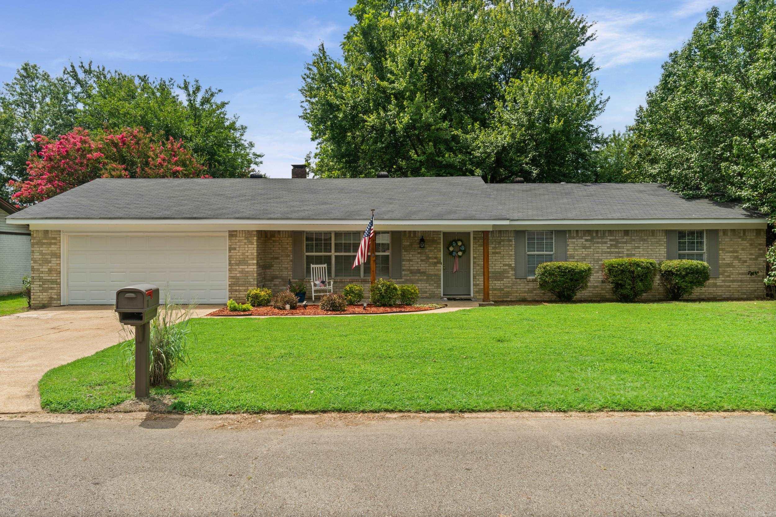 113  Liles  Searcy, AR