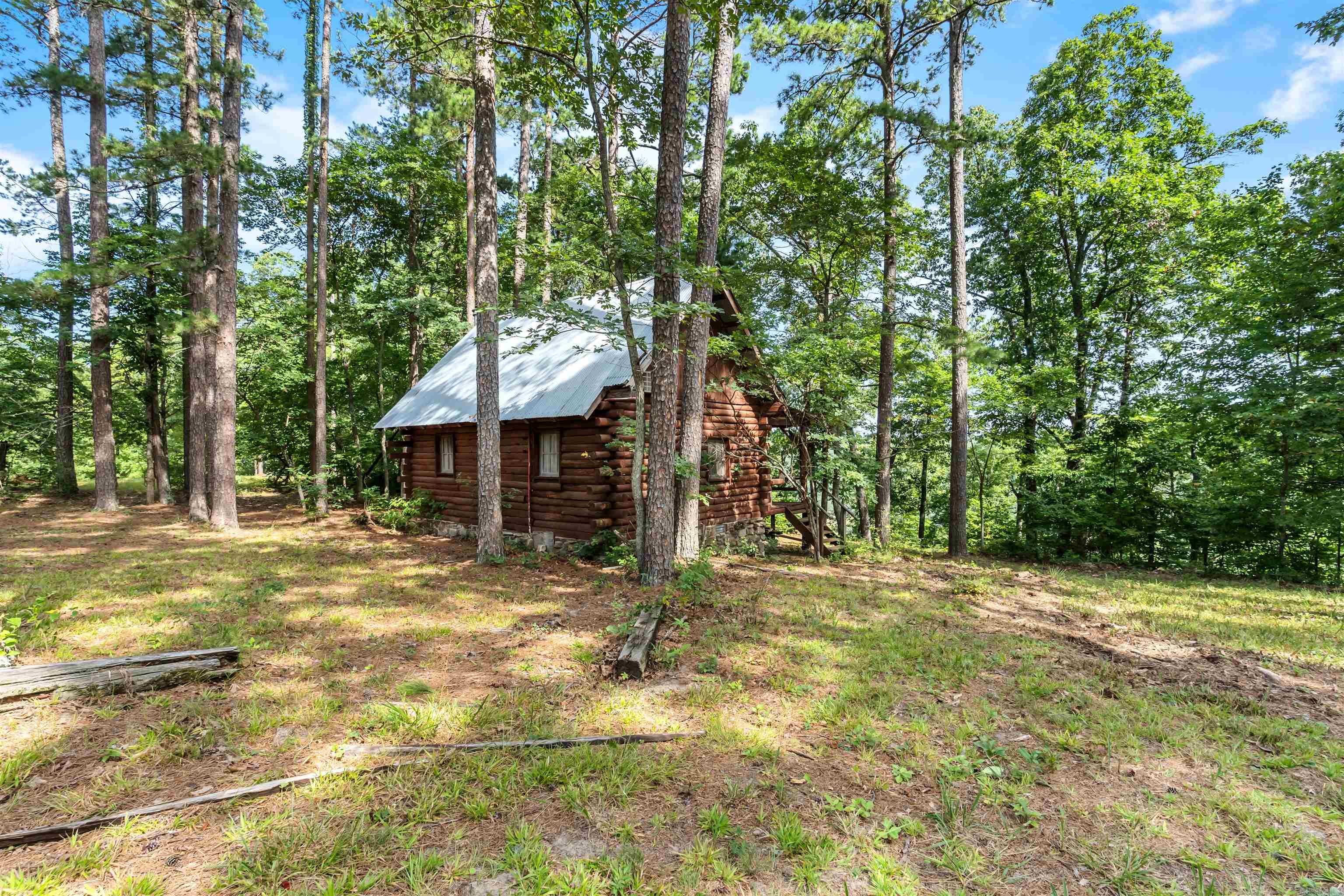1154 Forest Home LN  Calico Rock, AR