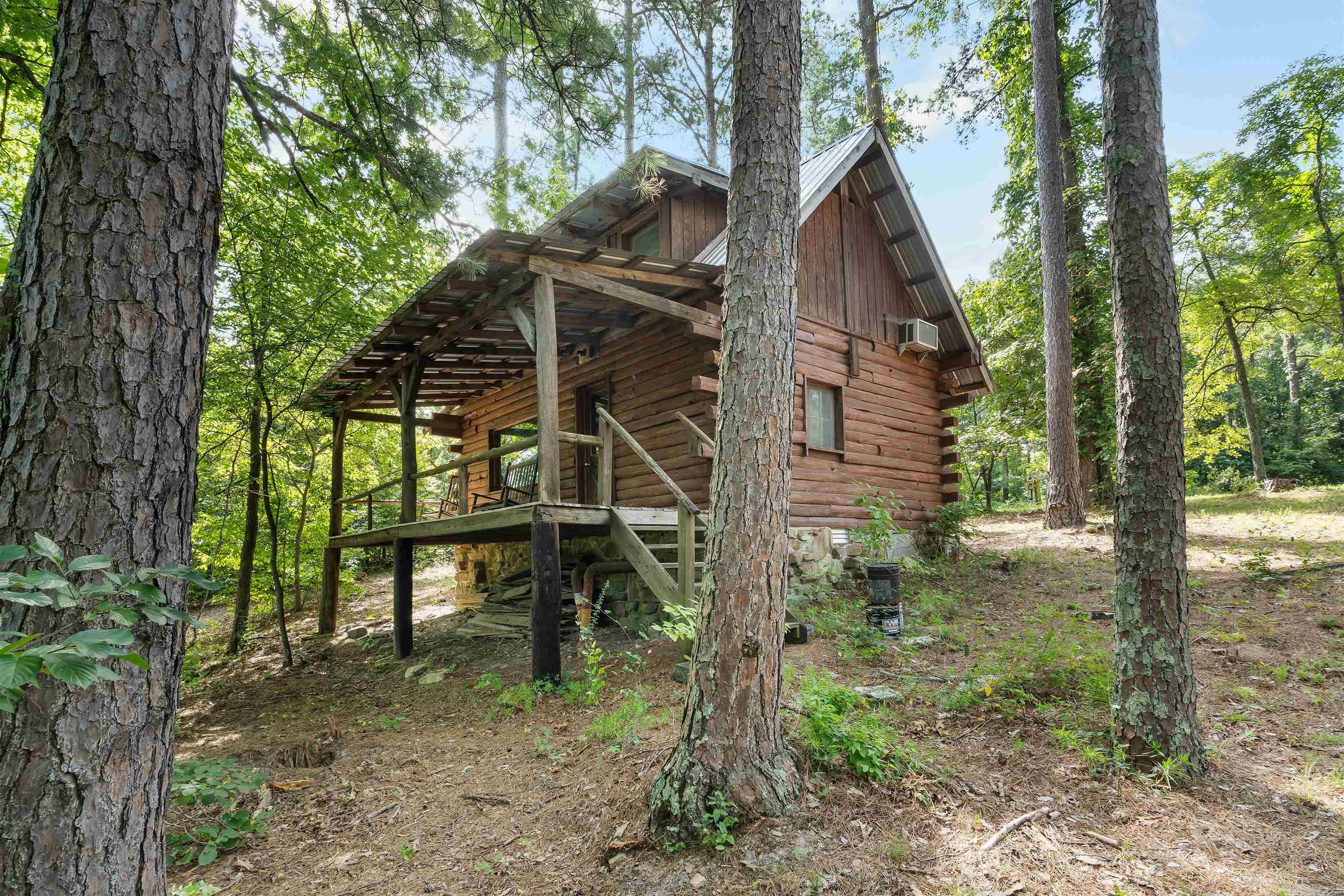 1154 Forest Home LN  Calico Rock, AR