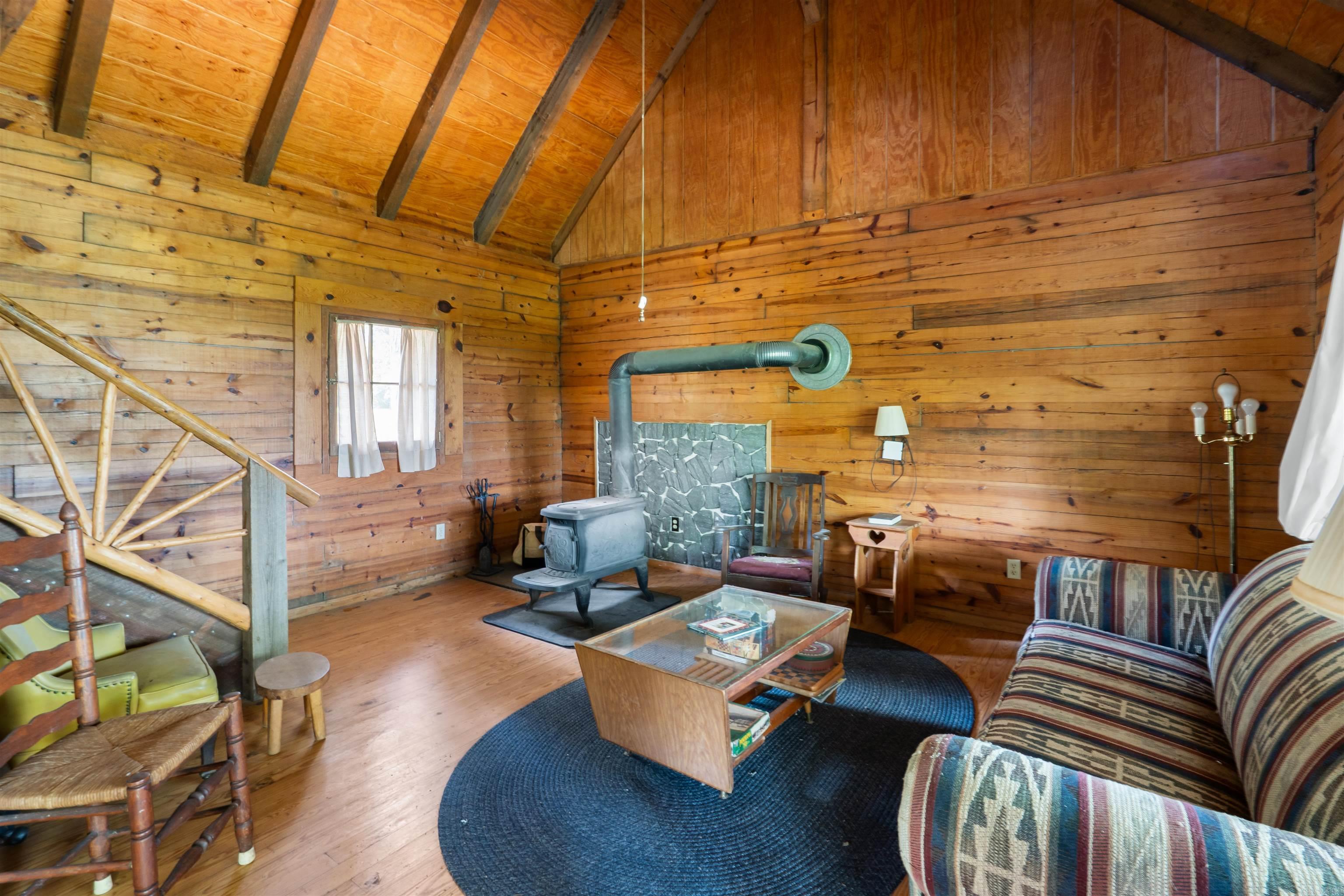 1154 Forest Home LN  Calico Rock, AR