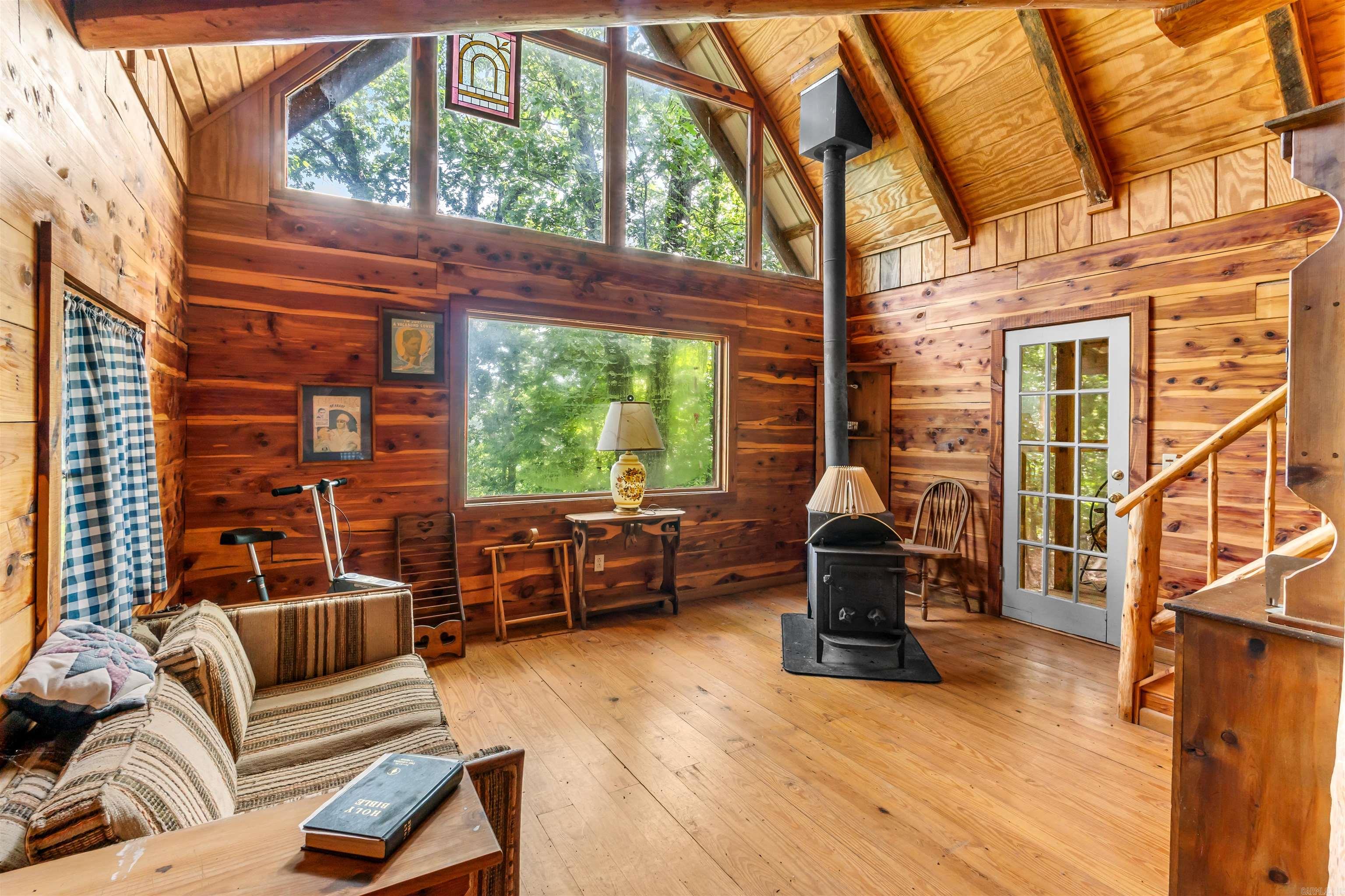 1154 Forest Home LN  Calico Rock, AR