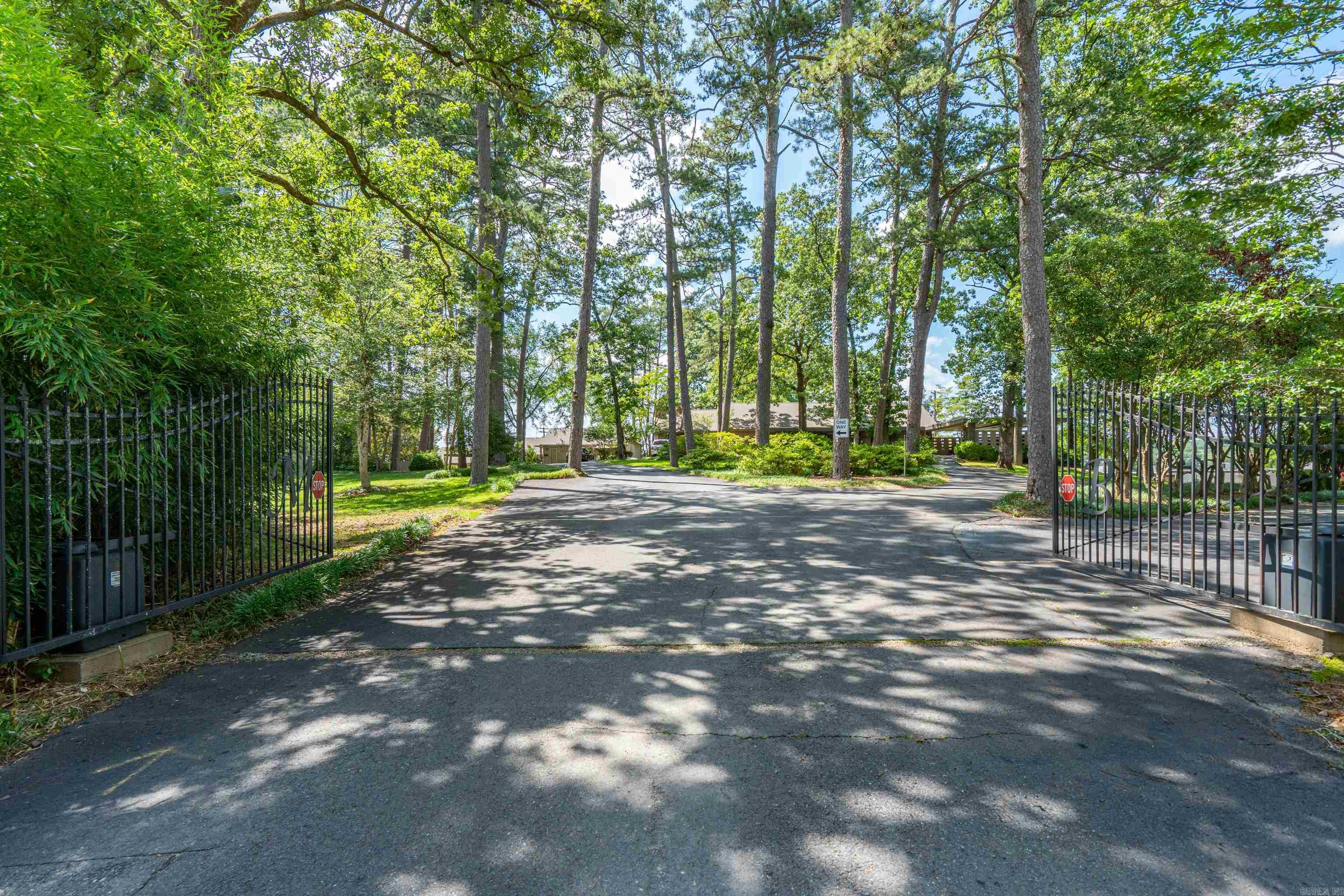 220 Sunset Bay Rd  Hot Springs, AR