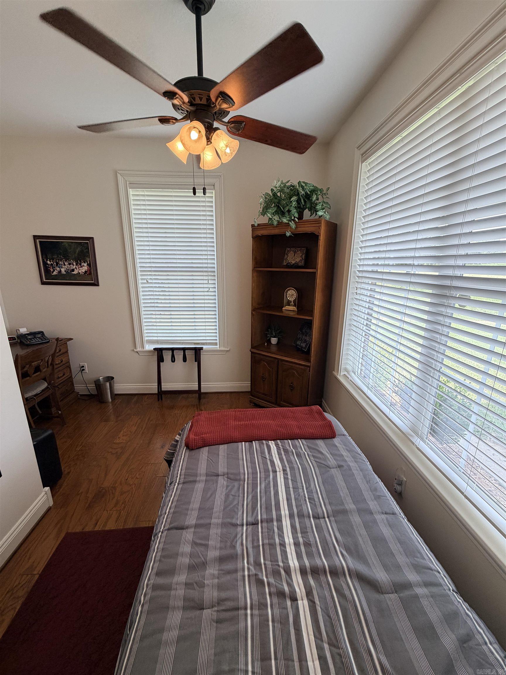 1664 Collins  Nashville, AR
