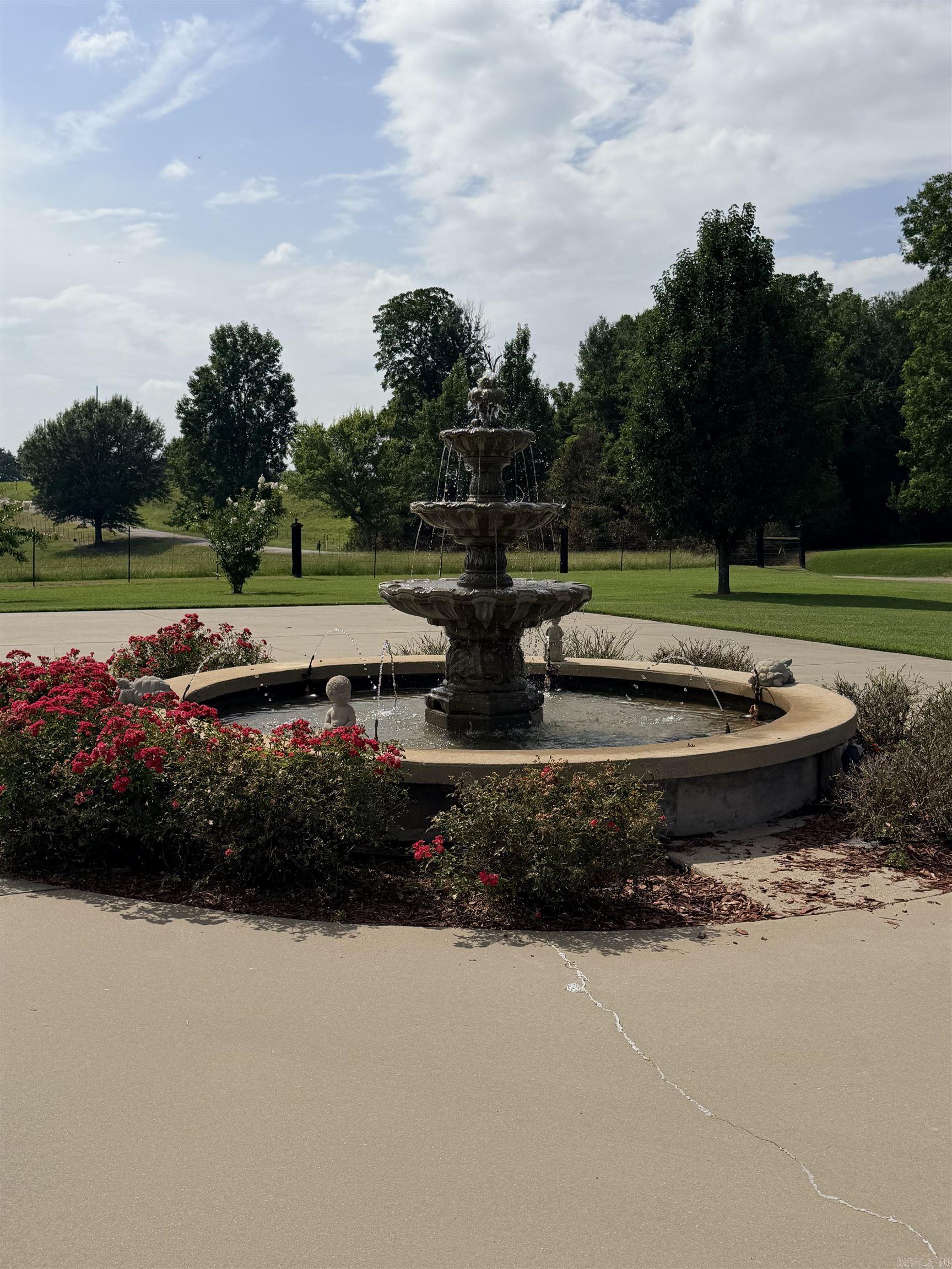1664 Collins  Nashville, AR