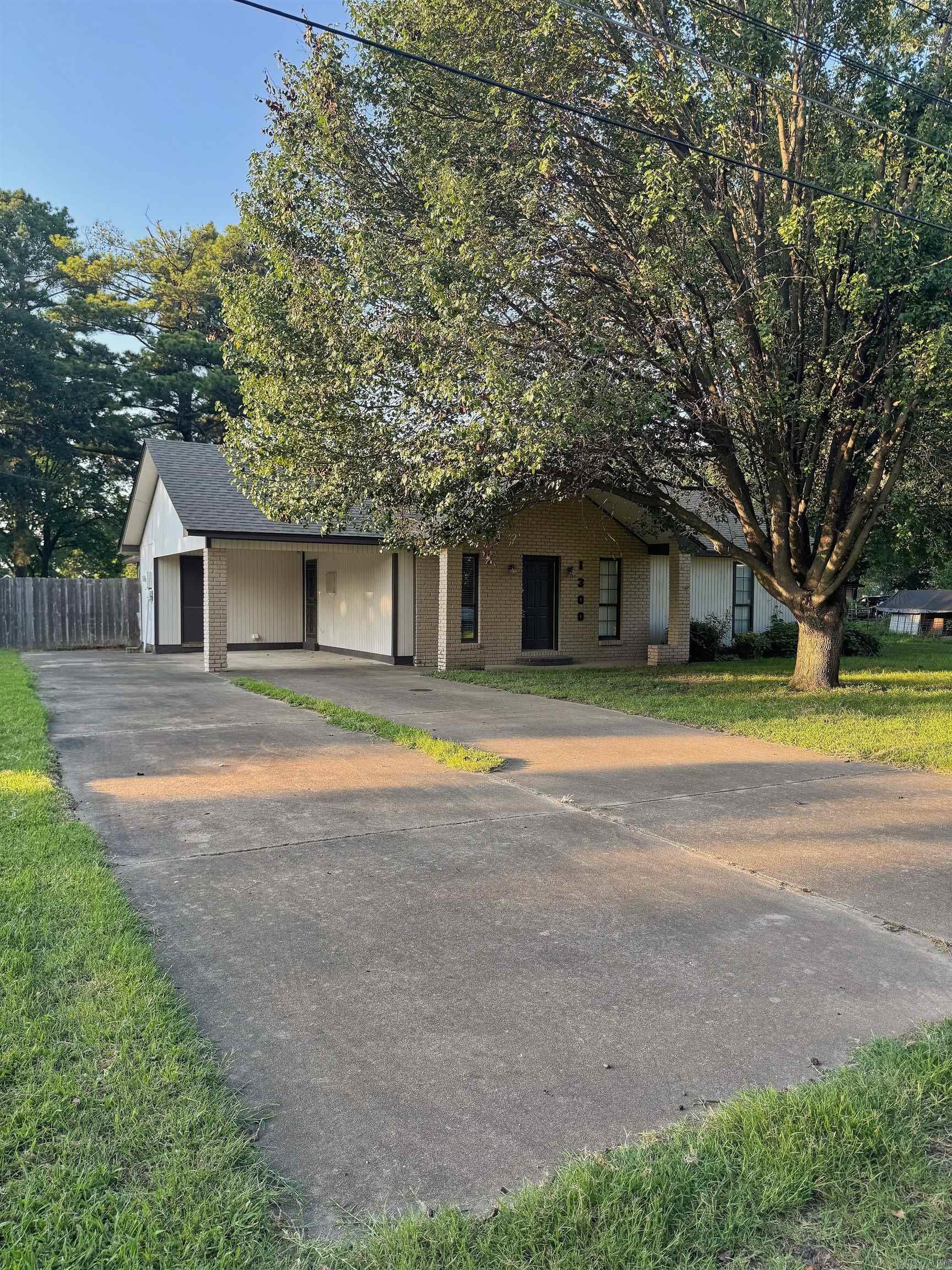 1300 Charles  Trumann, AR