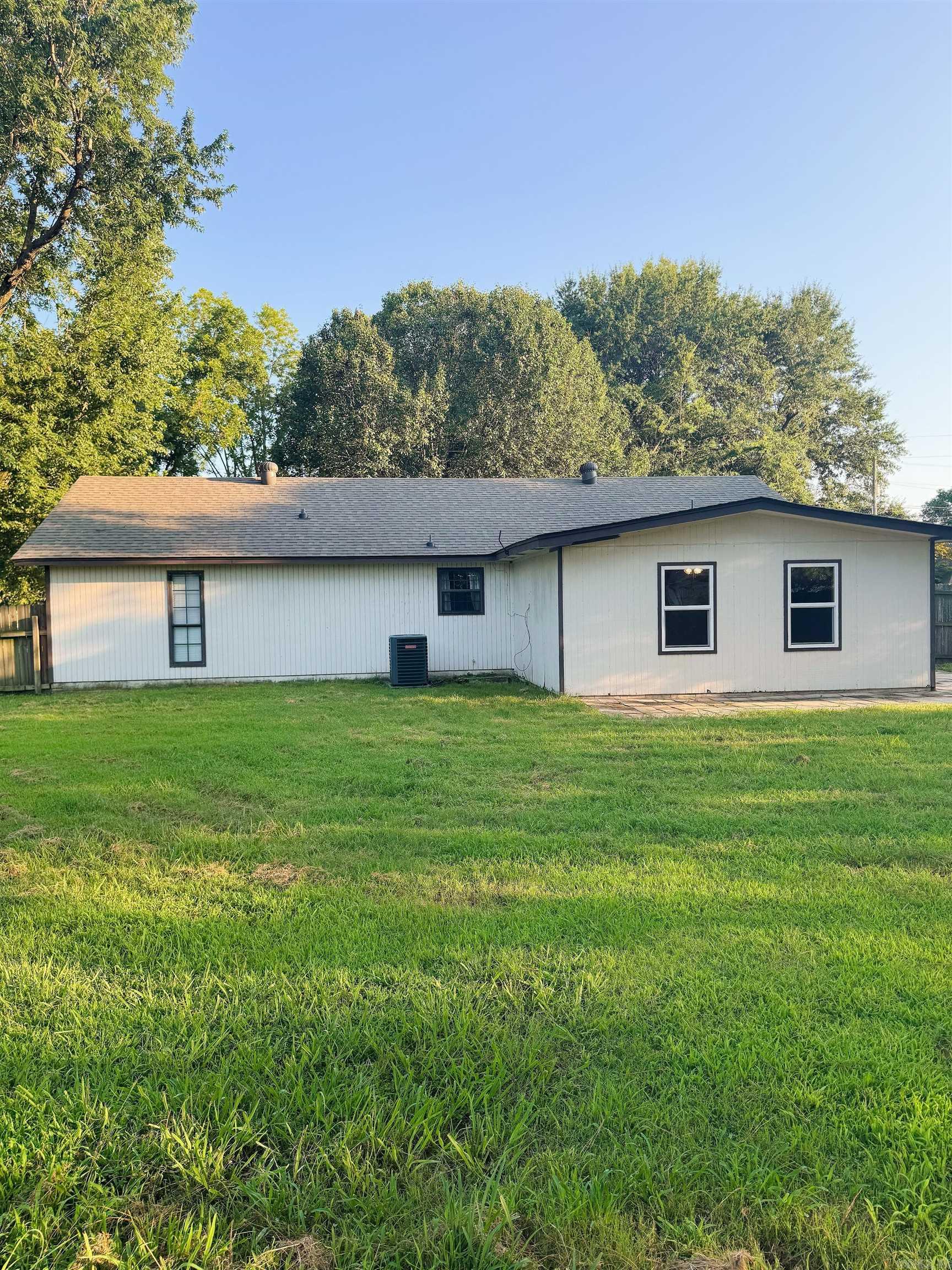 1300 Charles  Trumann, AR