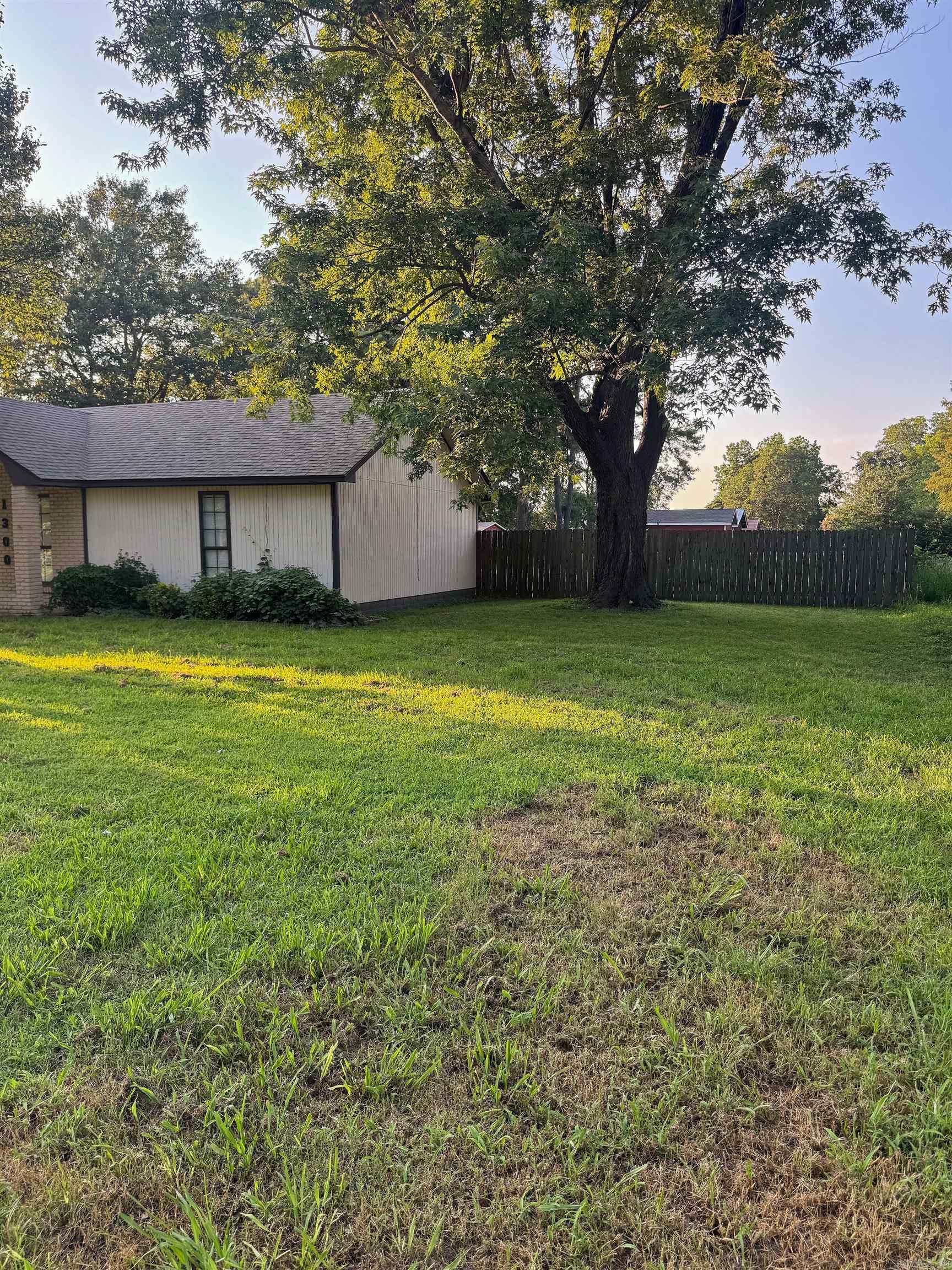 1300 Charles  Trumann, AR