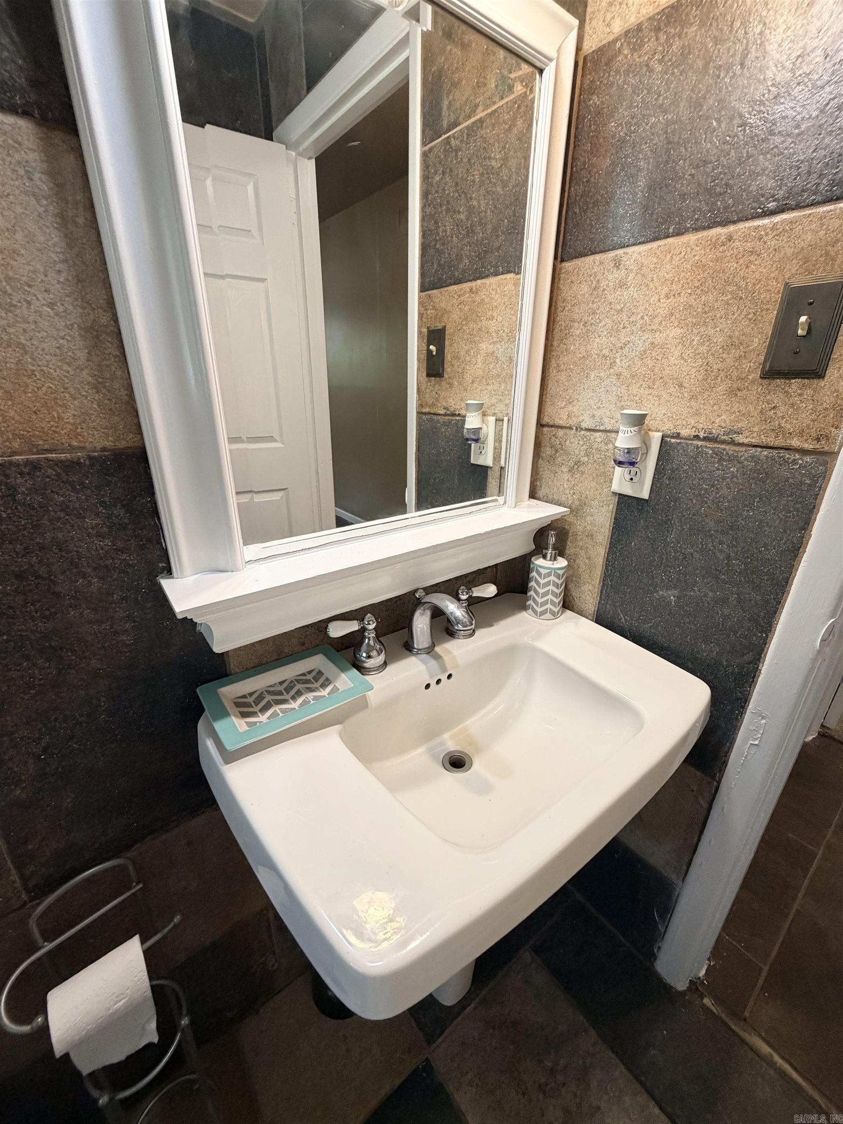 5203 Wycliffe  Little Rock, AR