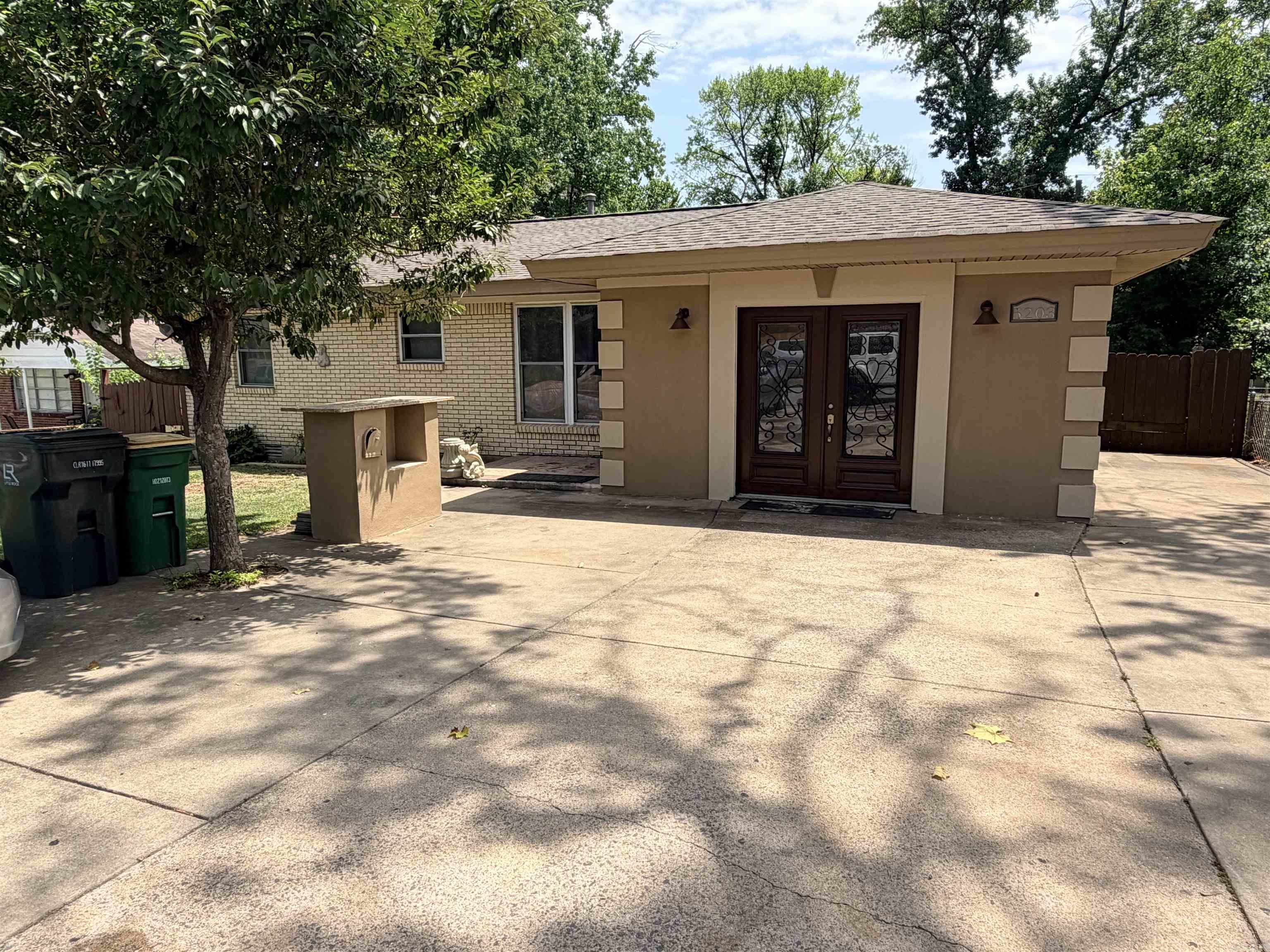 5203 Wycliffe  Little Rock, AR