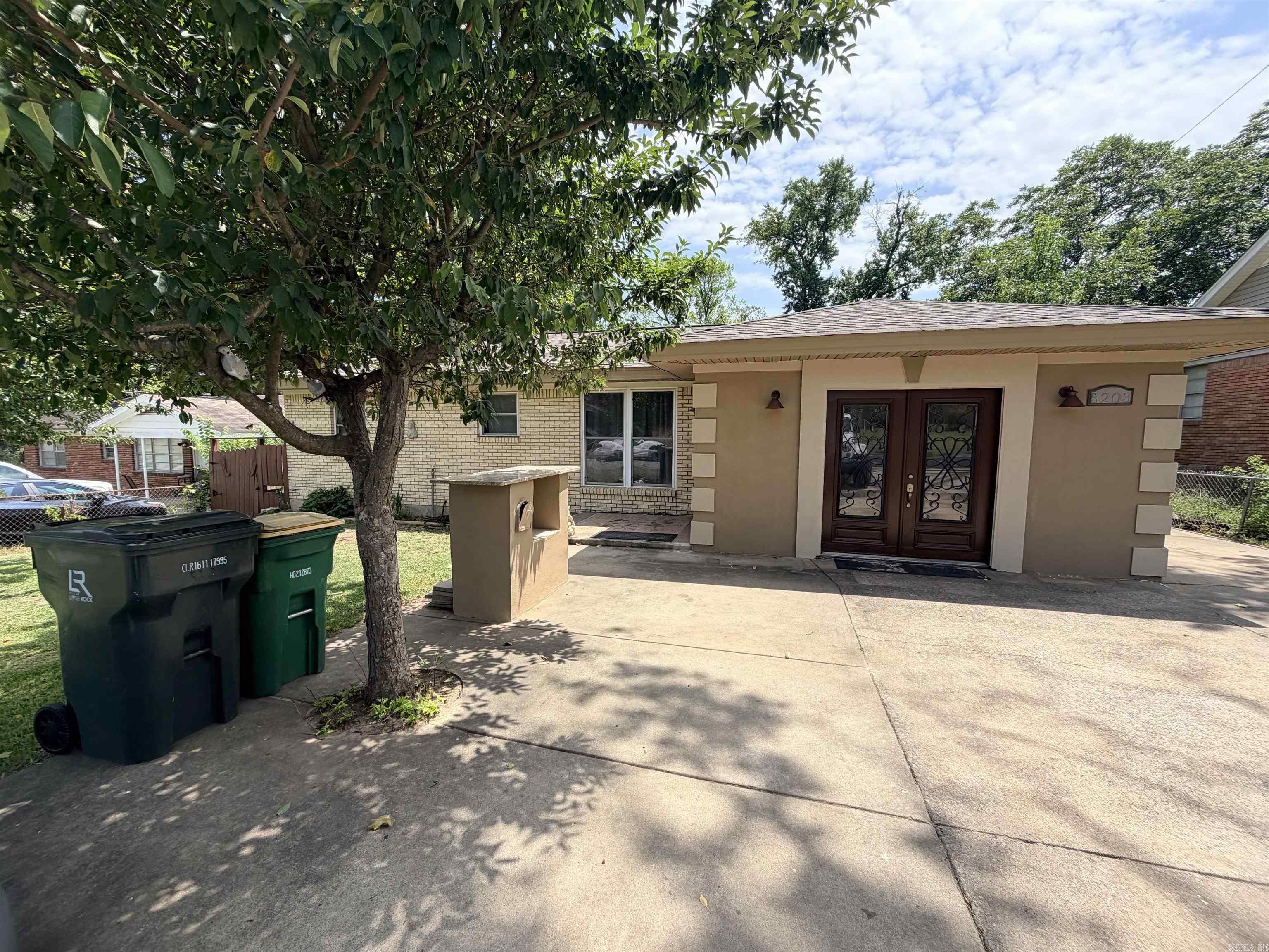 5203 Wycliffe  Little Rock, AR