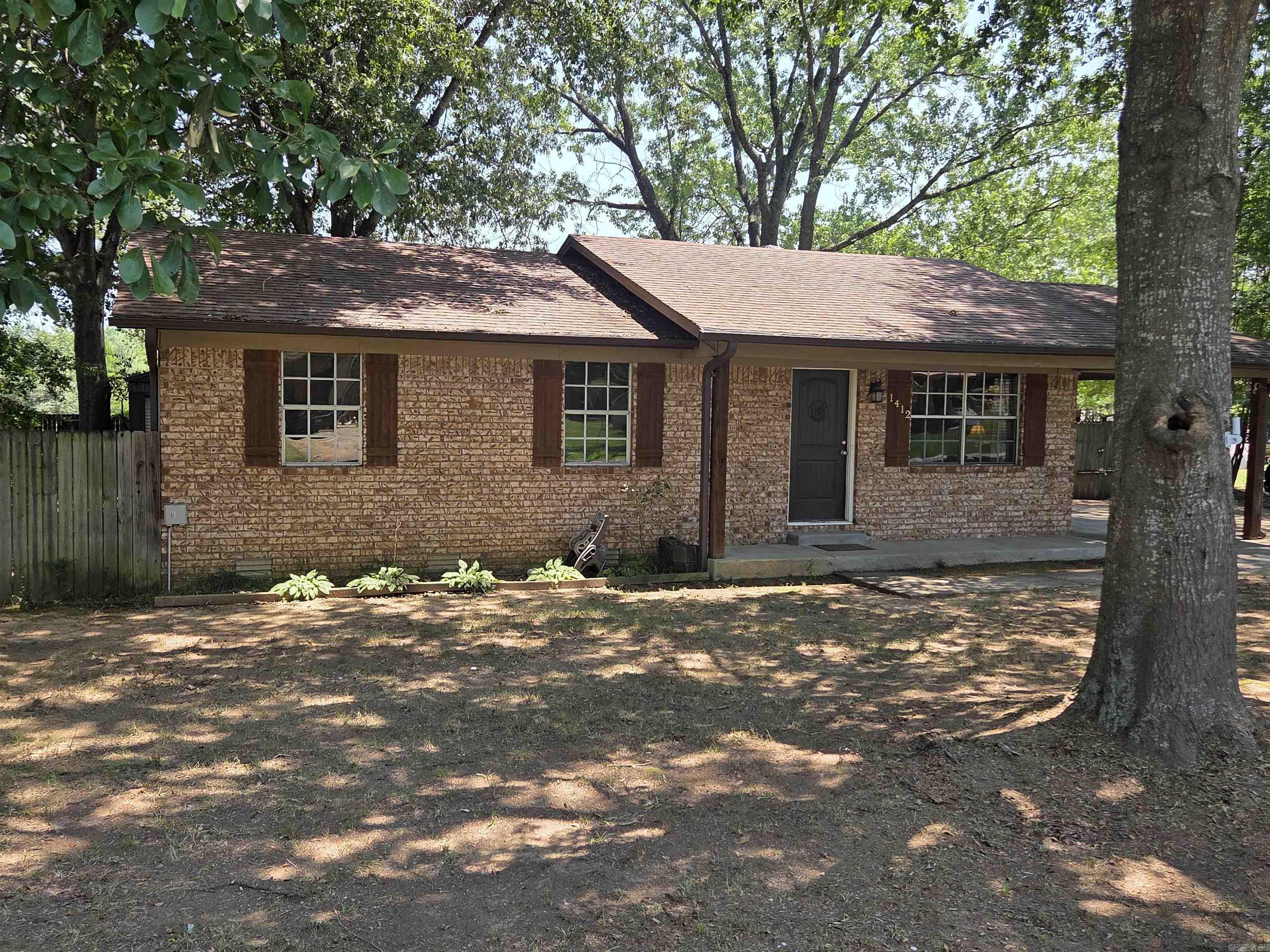 1412 Magee  Searcy, AR