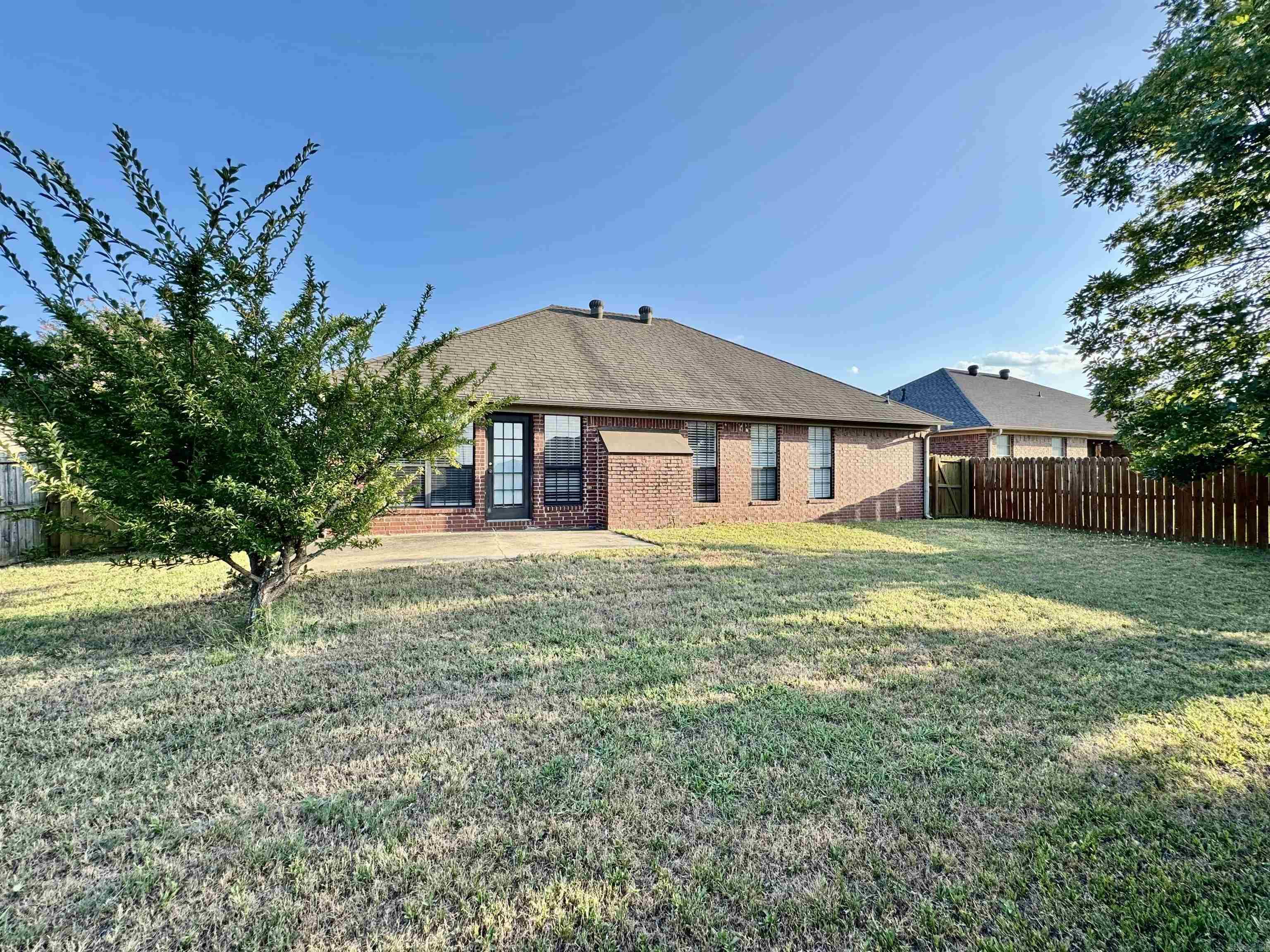 2460 Apple Blossom  Conway, AR
