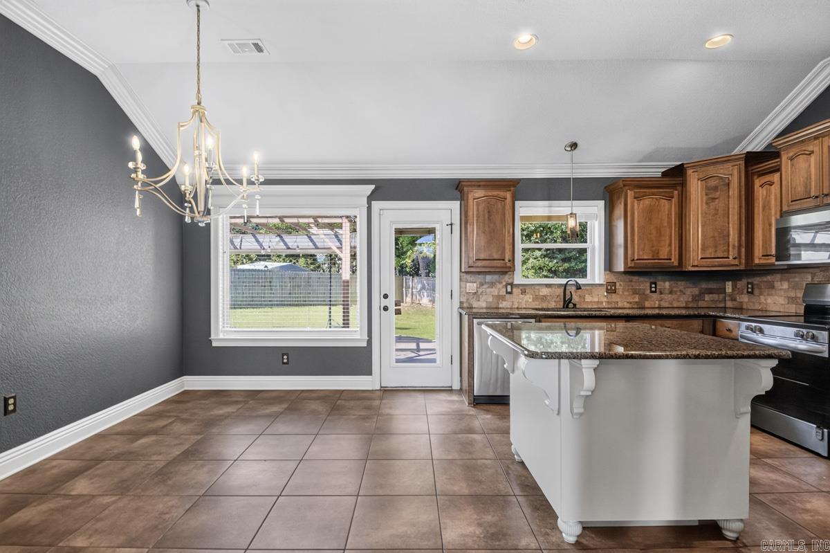 2806 Barbara  Bryant, AR