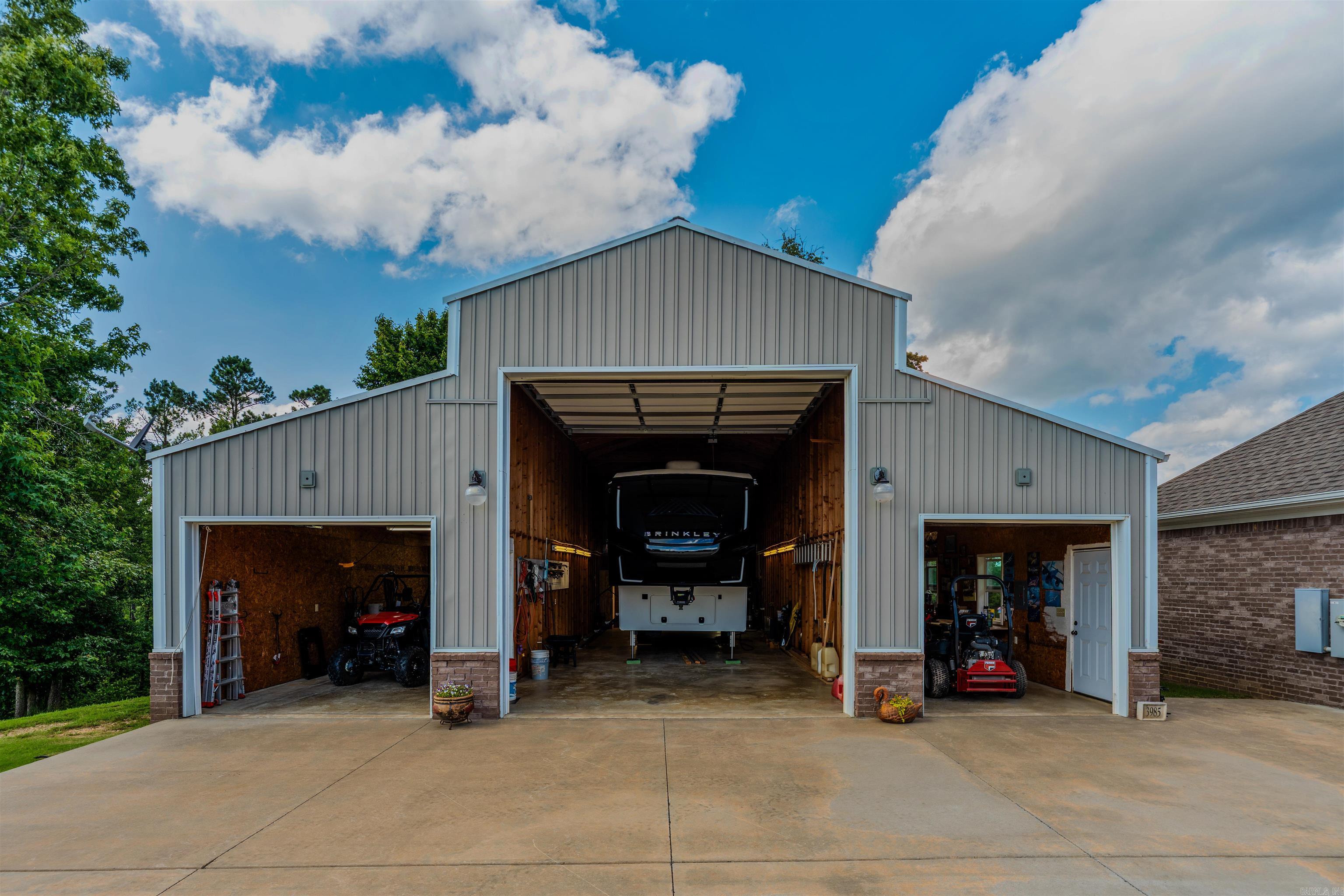 3985 BENT TREE  Benton, AR