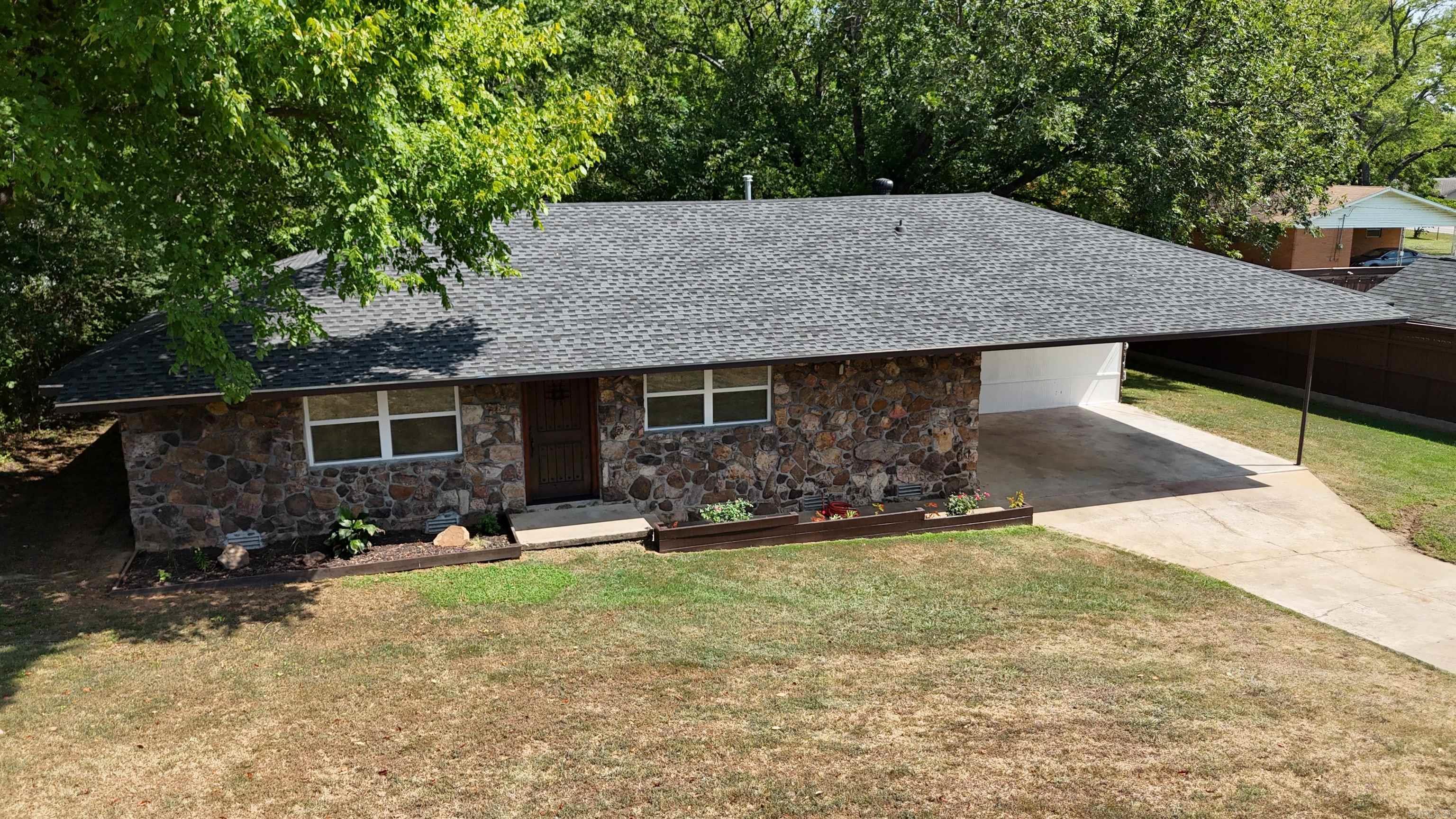 104 NW 16th  Atkins, AR