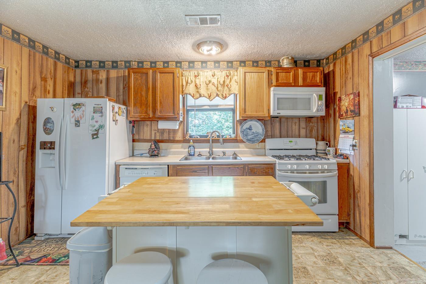 375 N Wilson Wells Rd  Poughkeepsie, AR