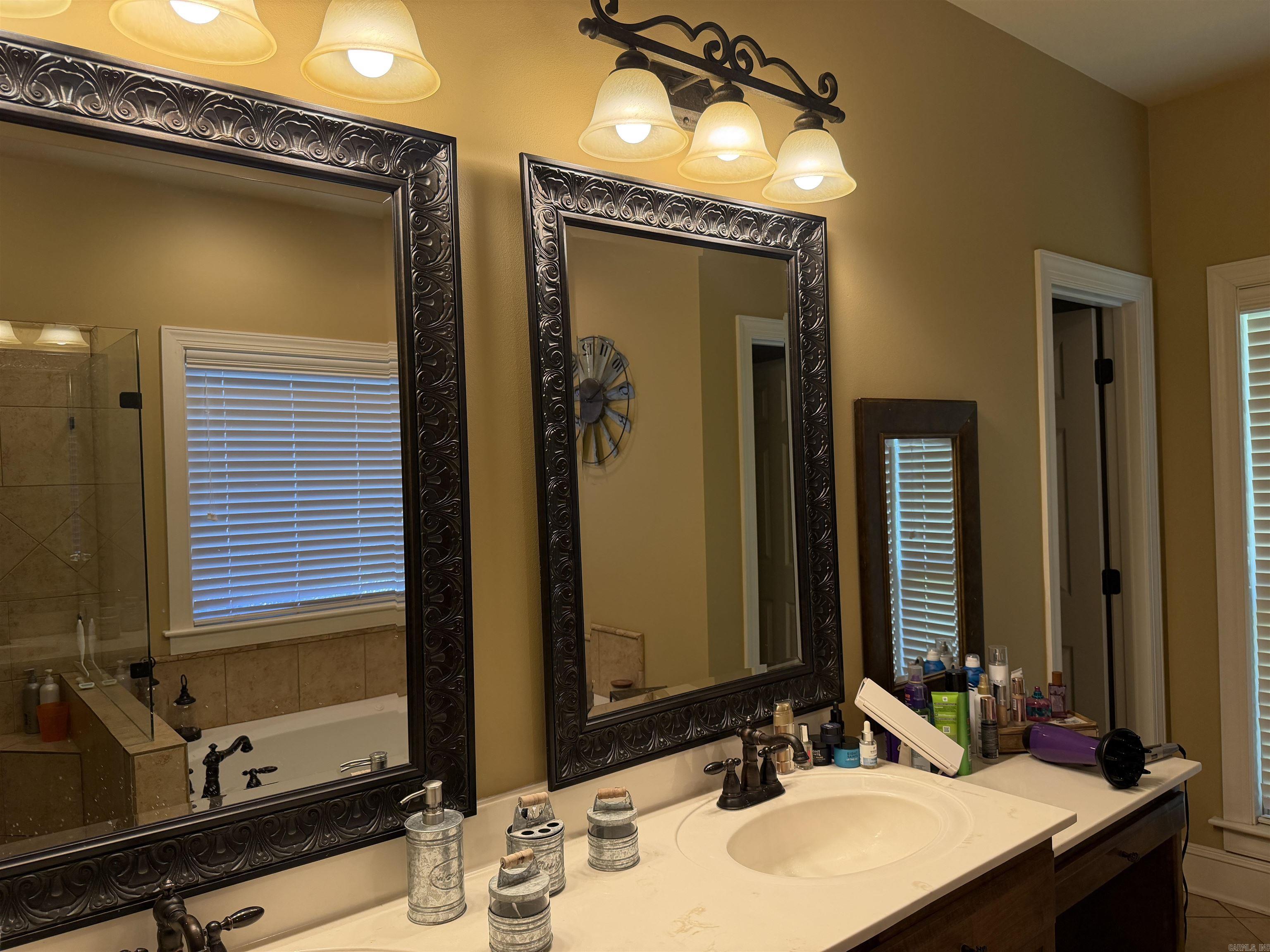 5600 Pear Tree Drive  Hensley, AR