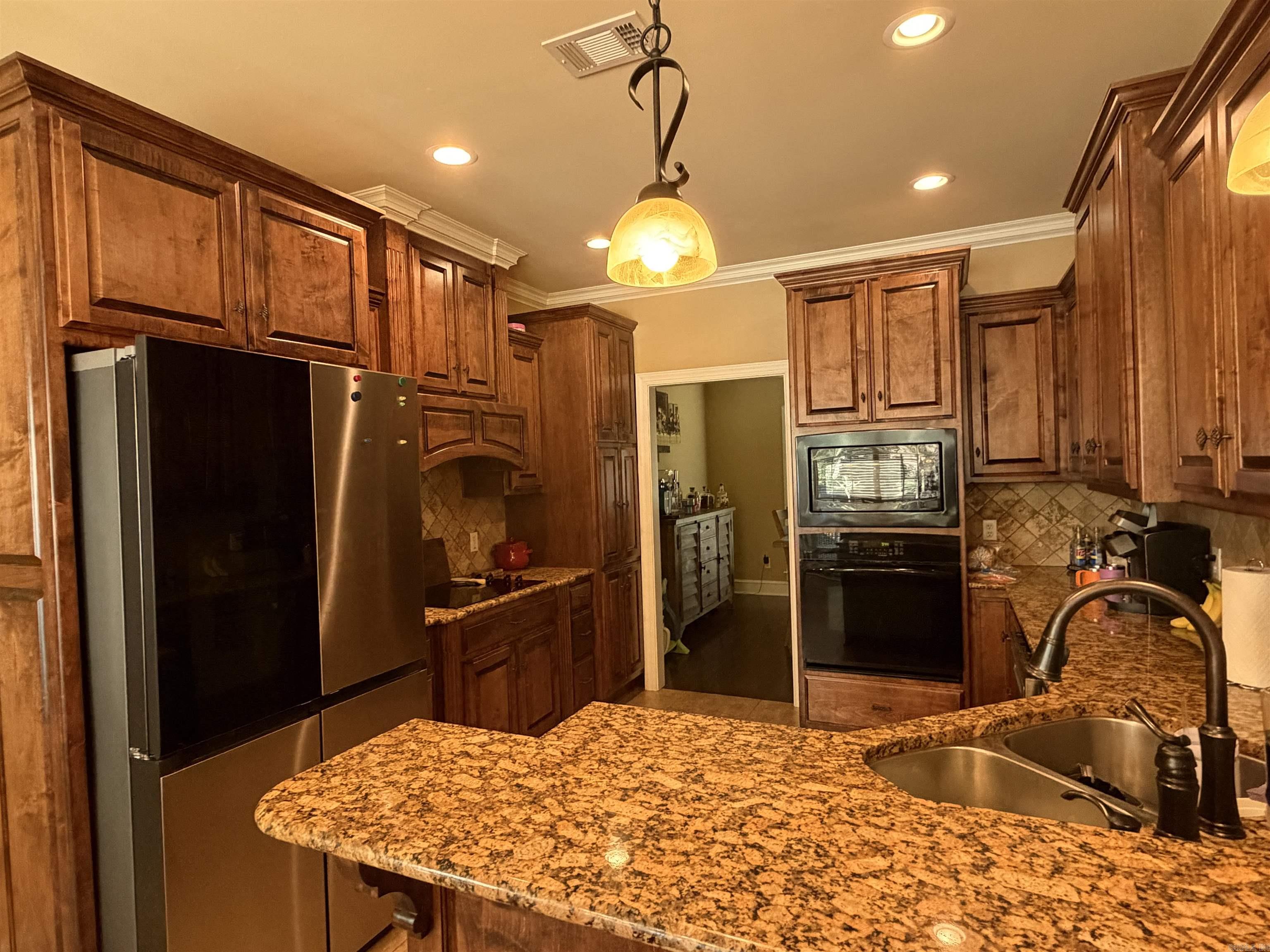 5600 Pear Tree Drive  Hensley, AR