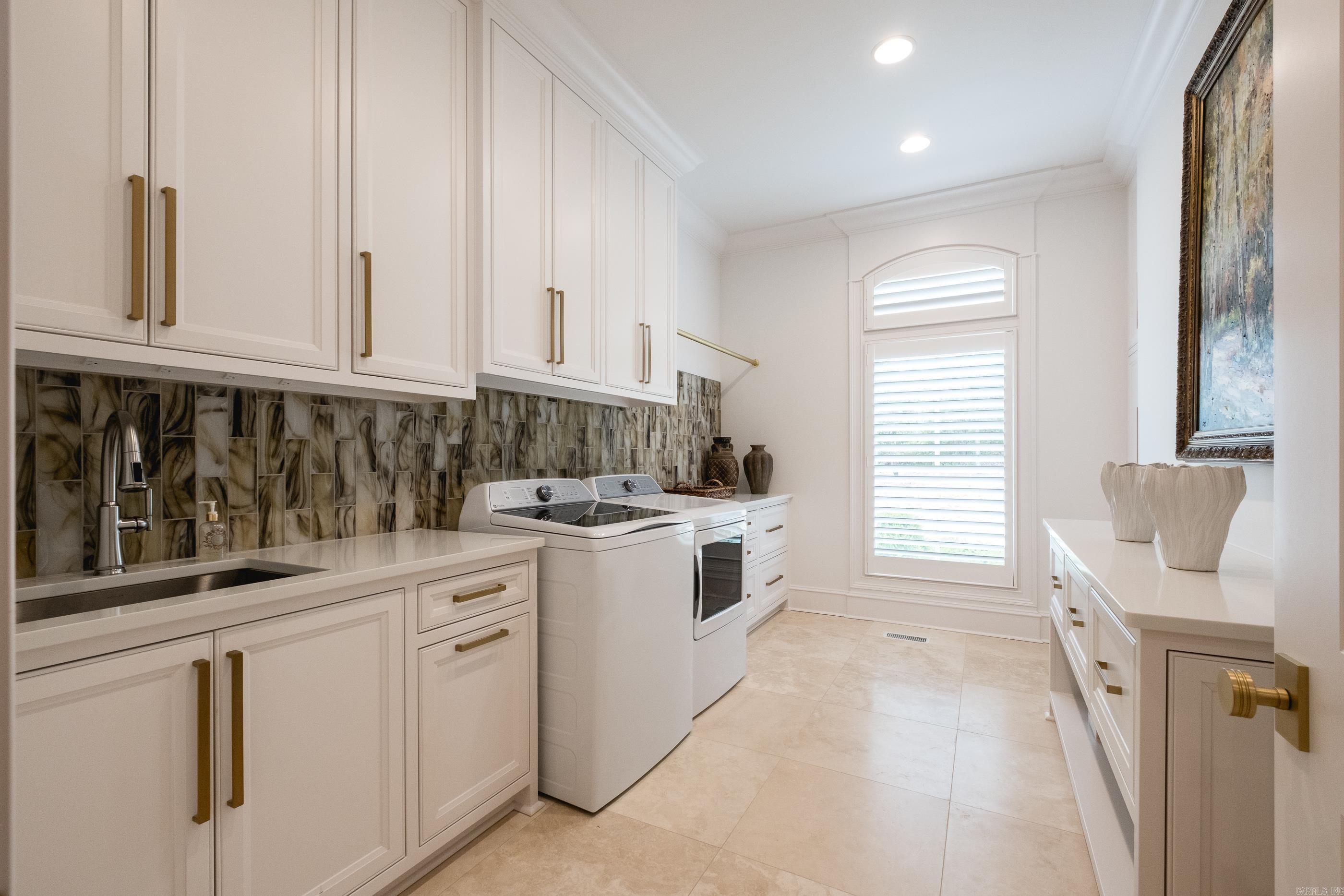 219 Waterview Garden  Roland, AR