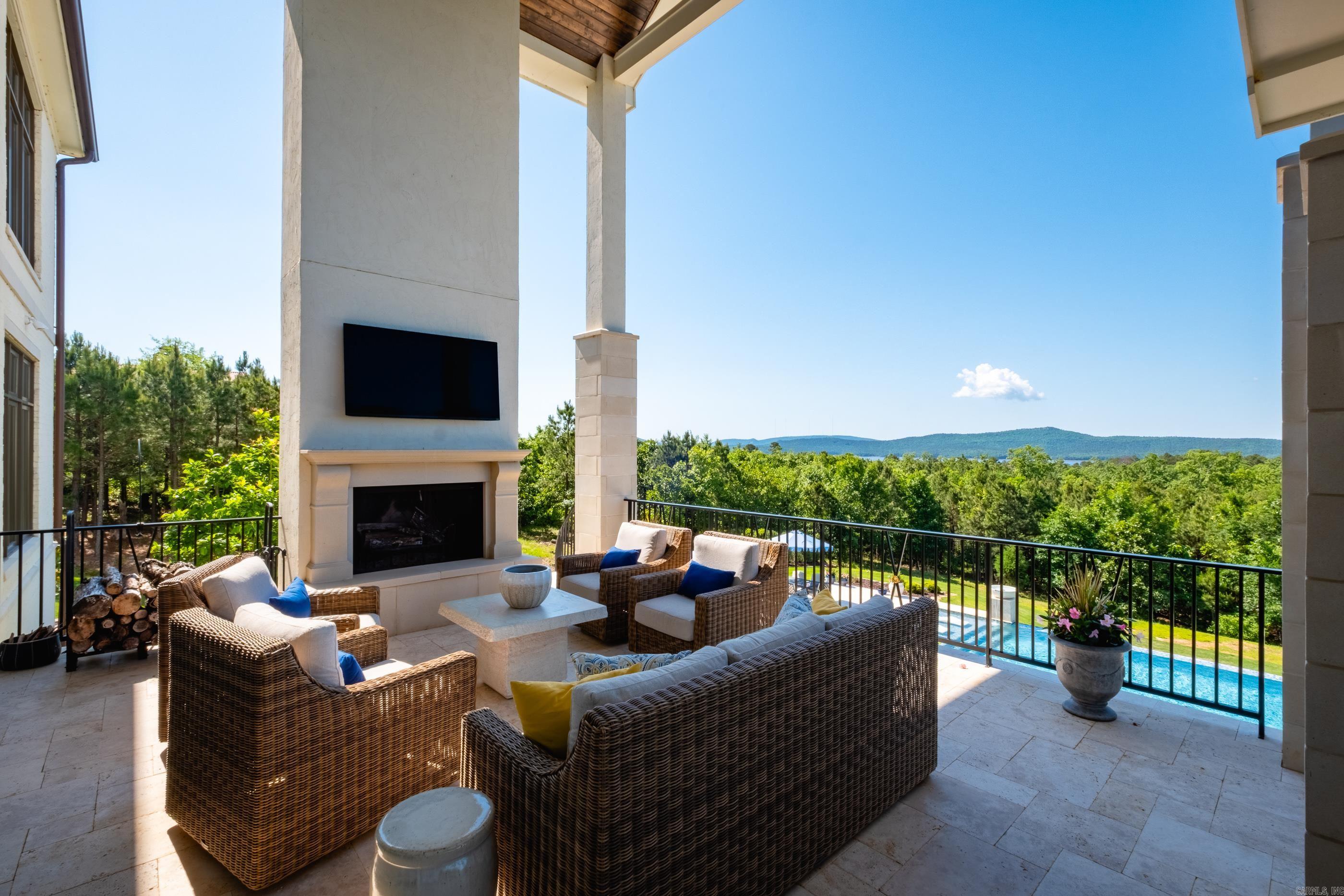 219 Waterview Garden  Roland, AR