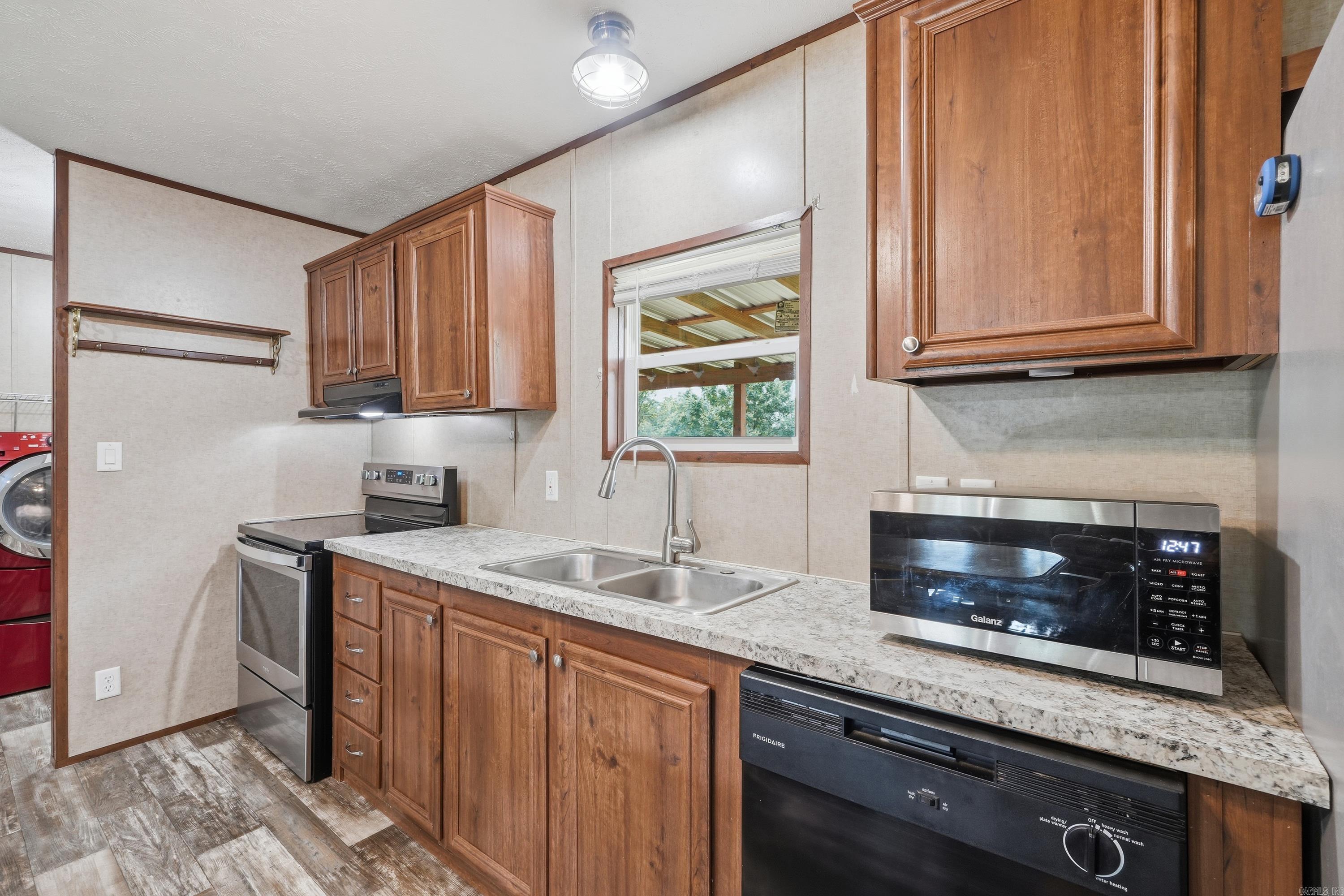 2999 W Heber Springs  Quitman, AR