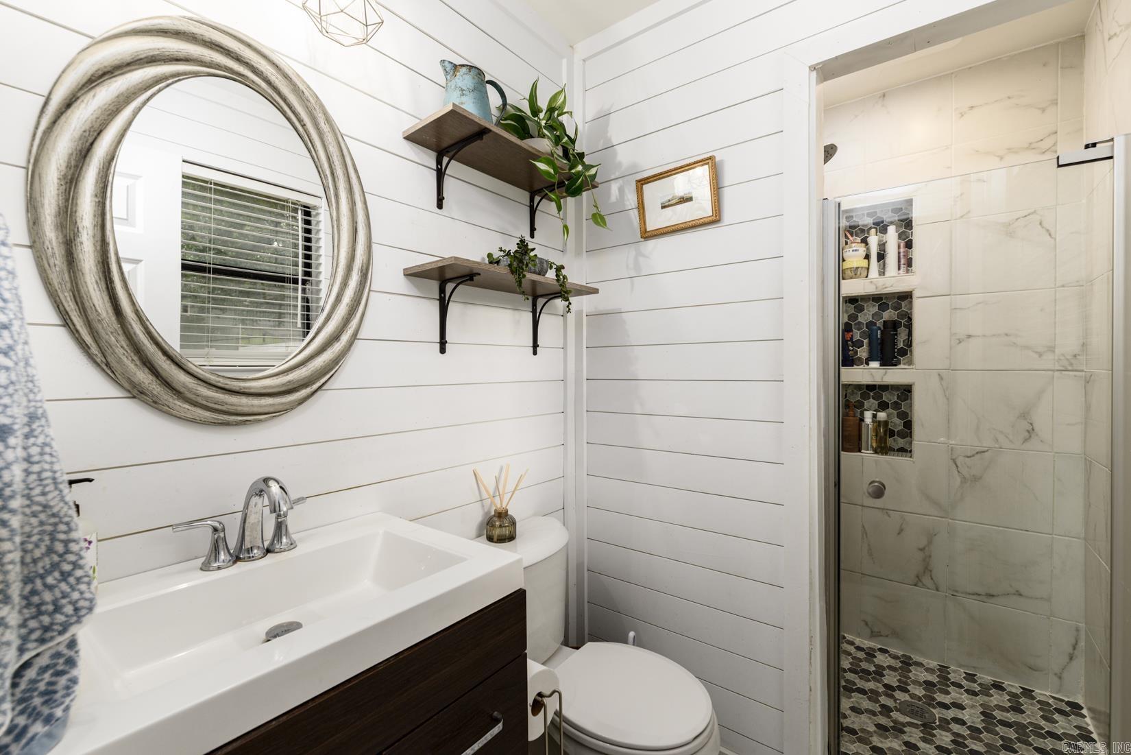 15 Flourite  Little Rock, AR
