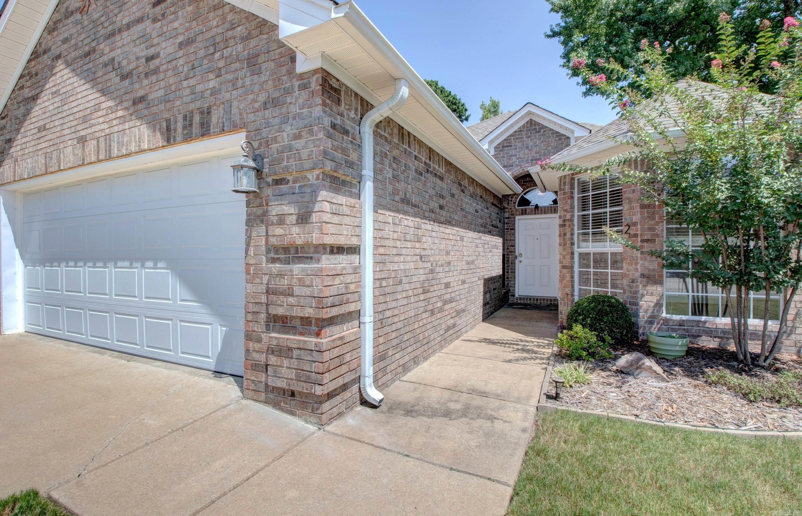 2 Fredonia  Mayflower, AR