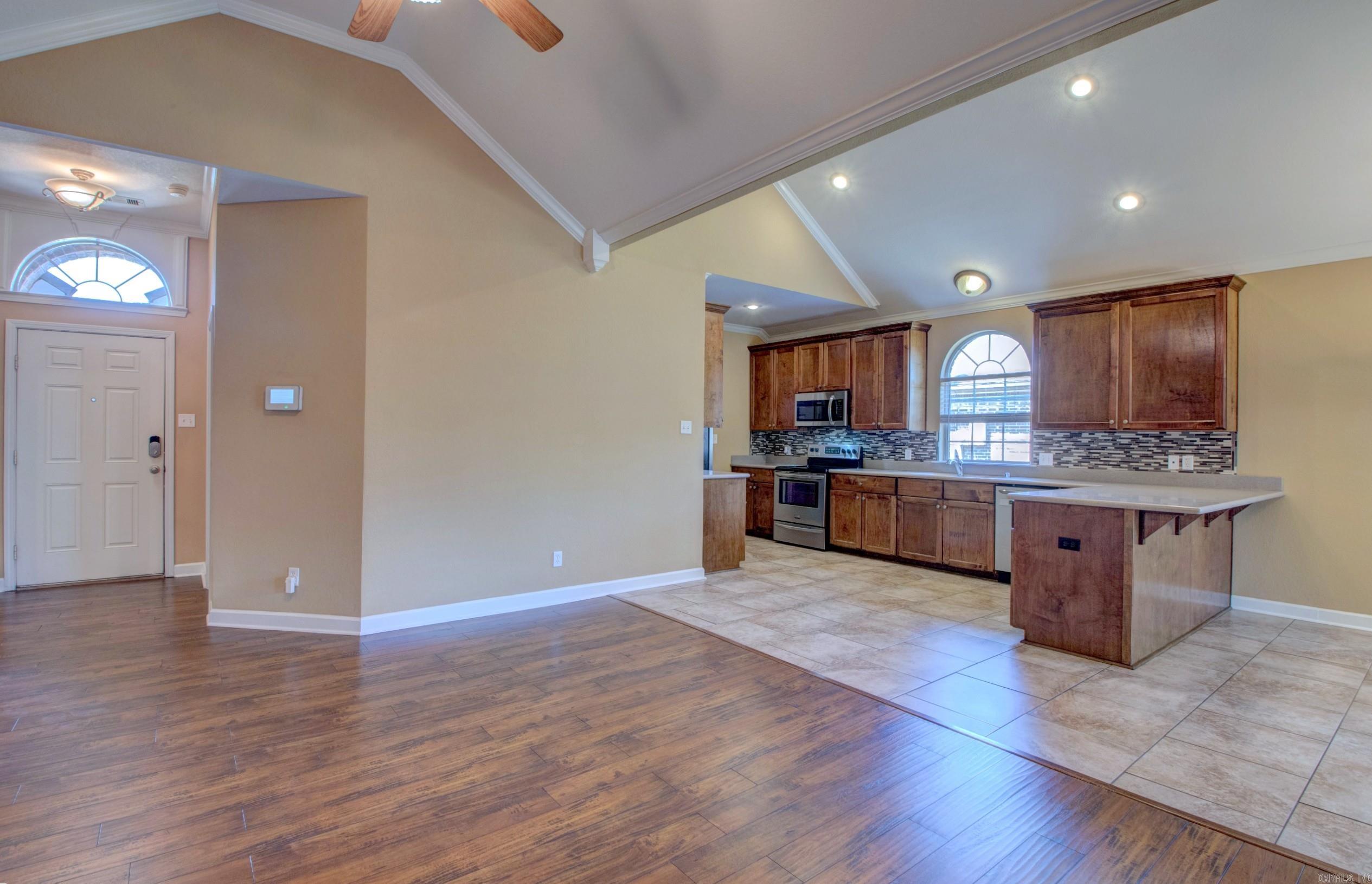 2 Fredonia  Mayflower, AR