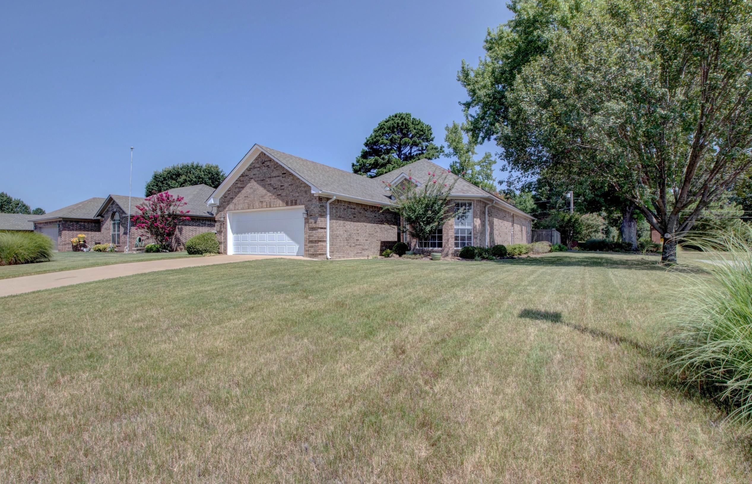 2 Fredonia  Mayflower, AR
