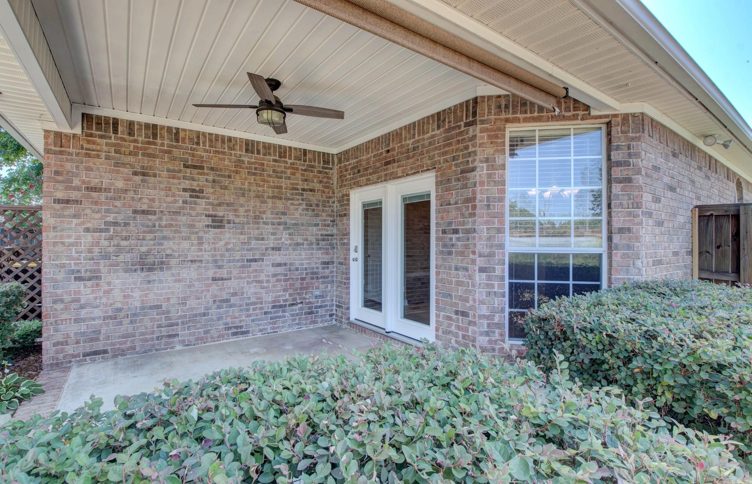 2 Fredonia  Mayflower, AR