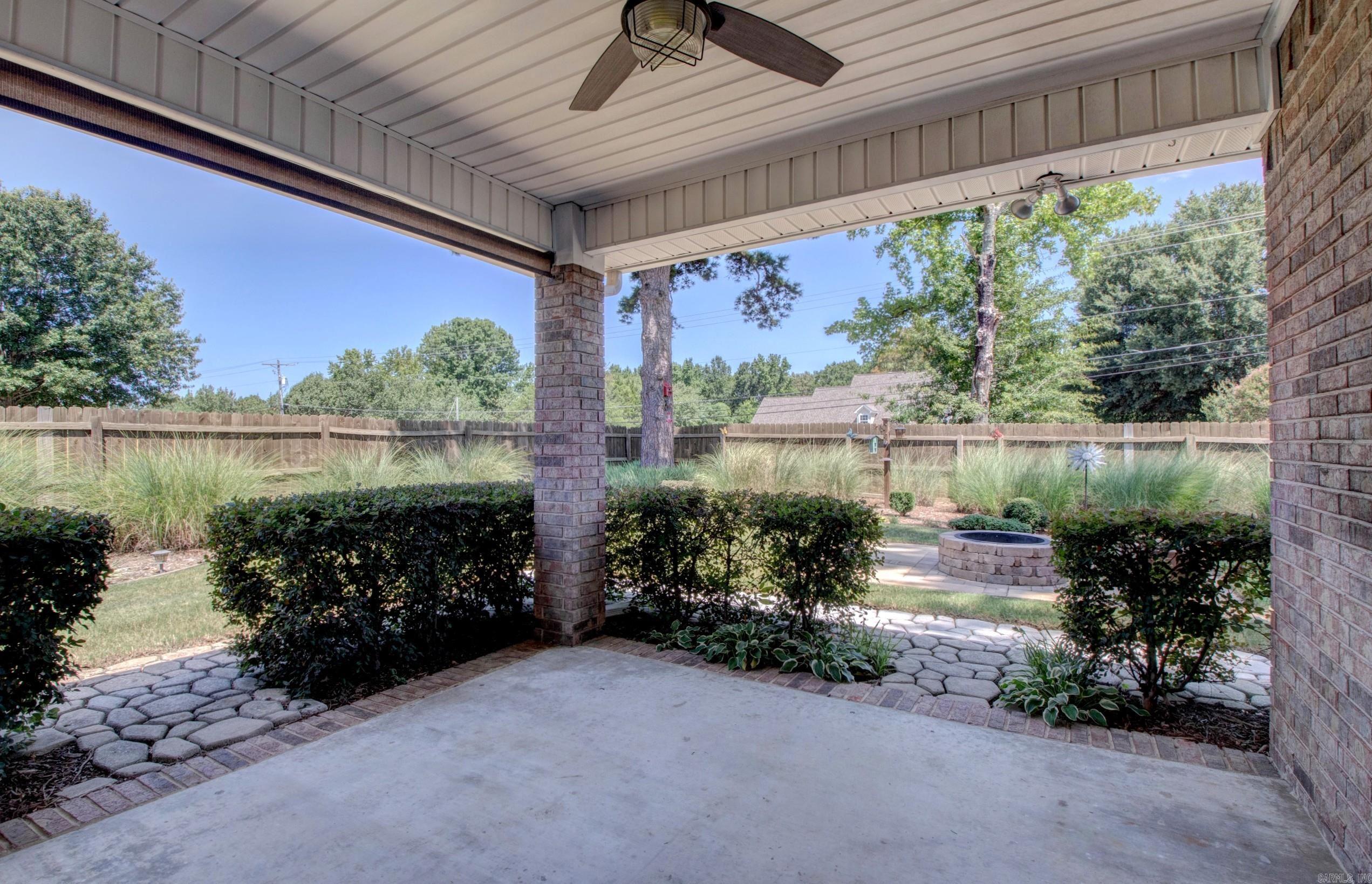 2 Fredonia  Mayflower, AR