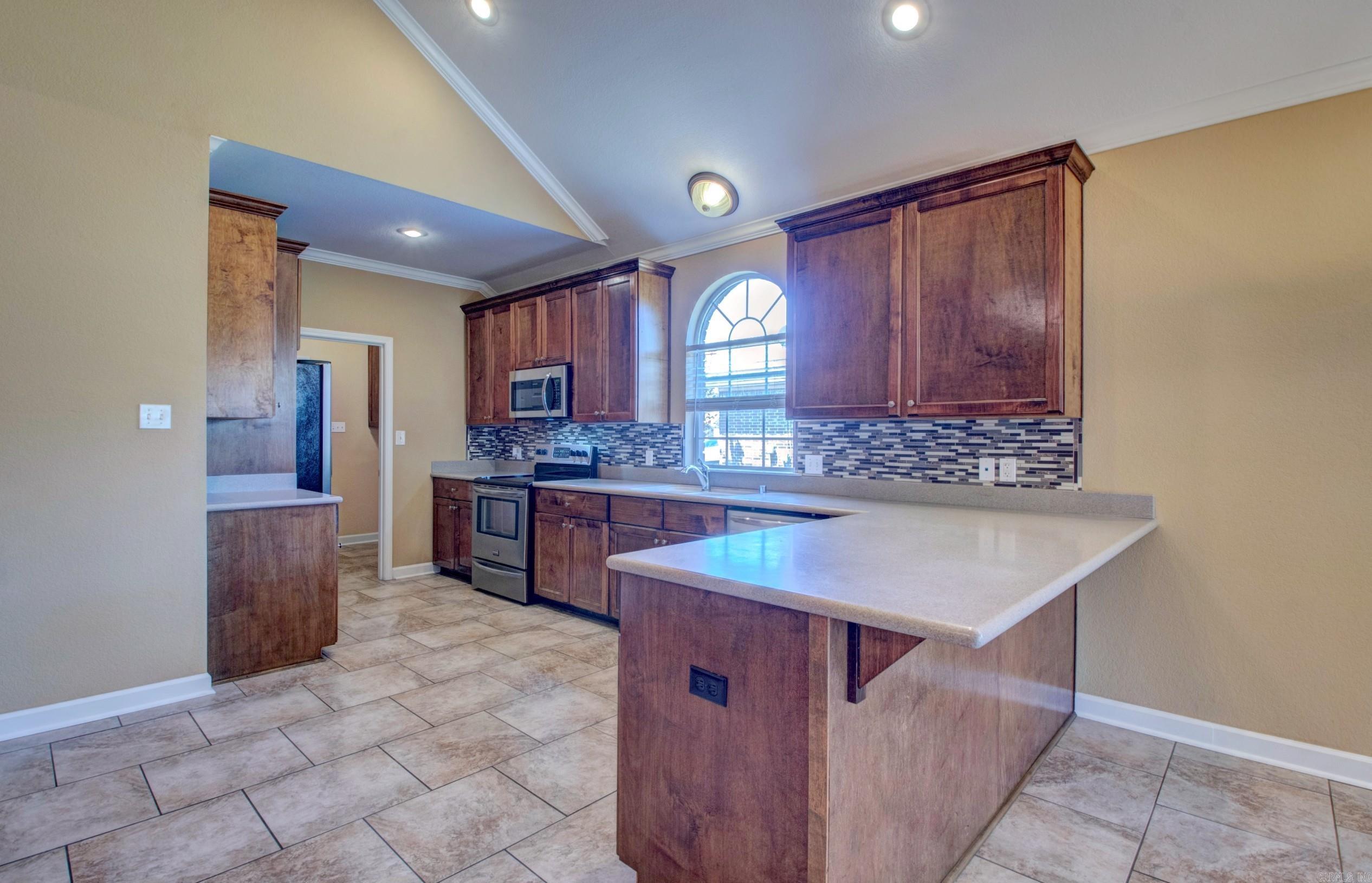 2 Fredonia  Mayflower, AR
