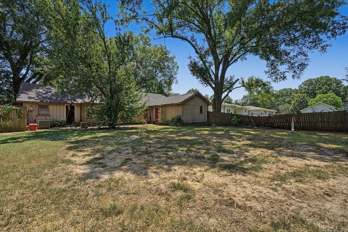 806 W 15th  Stuttgart, AR