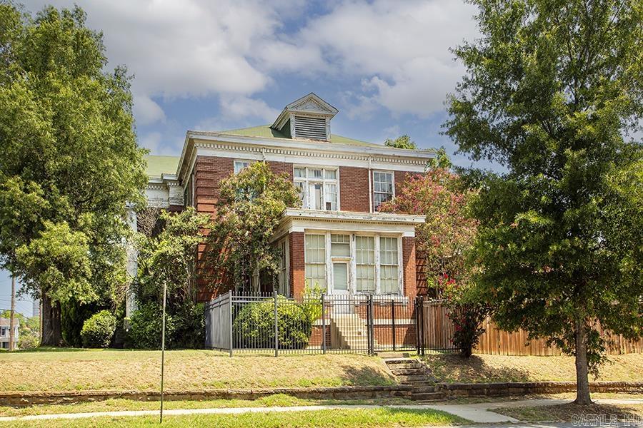 2021 S Main  Little Rock, AR