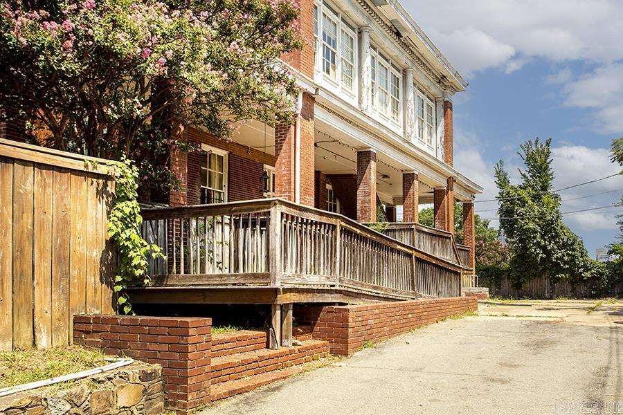 2021 S Main  Little Rock, AR