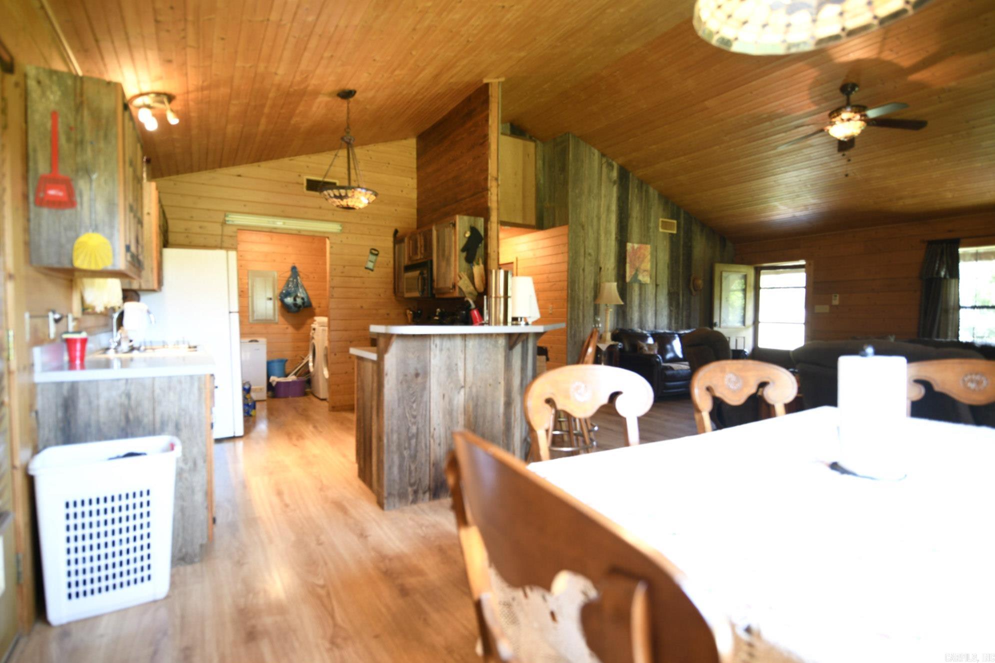 1337 Polk Road 38  Hatfield, AR