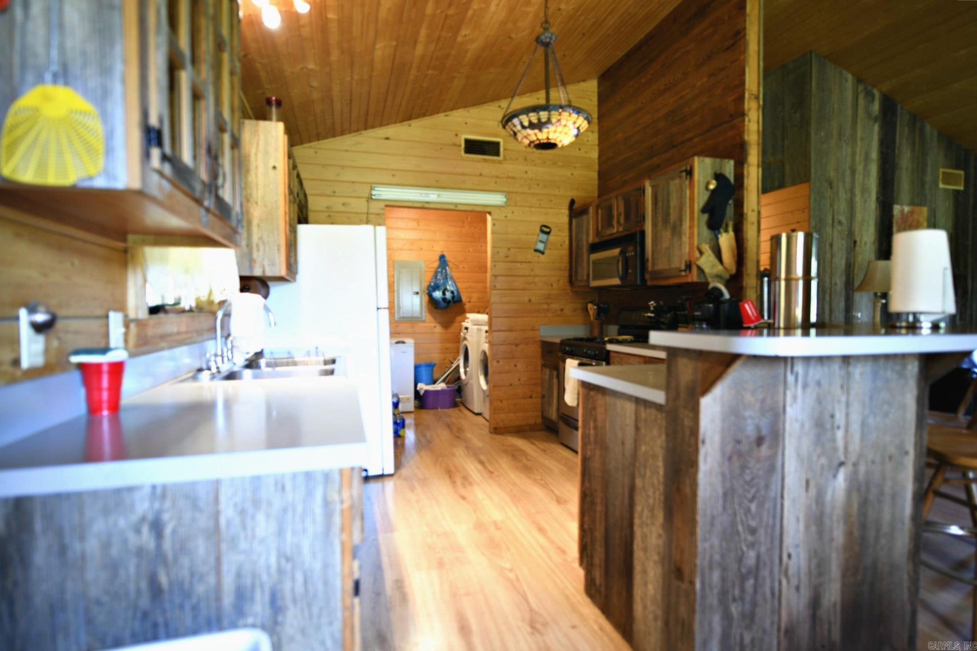 1337 Polk Road 38  Hatfield, AR