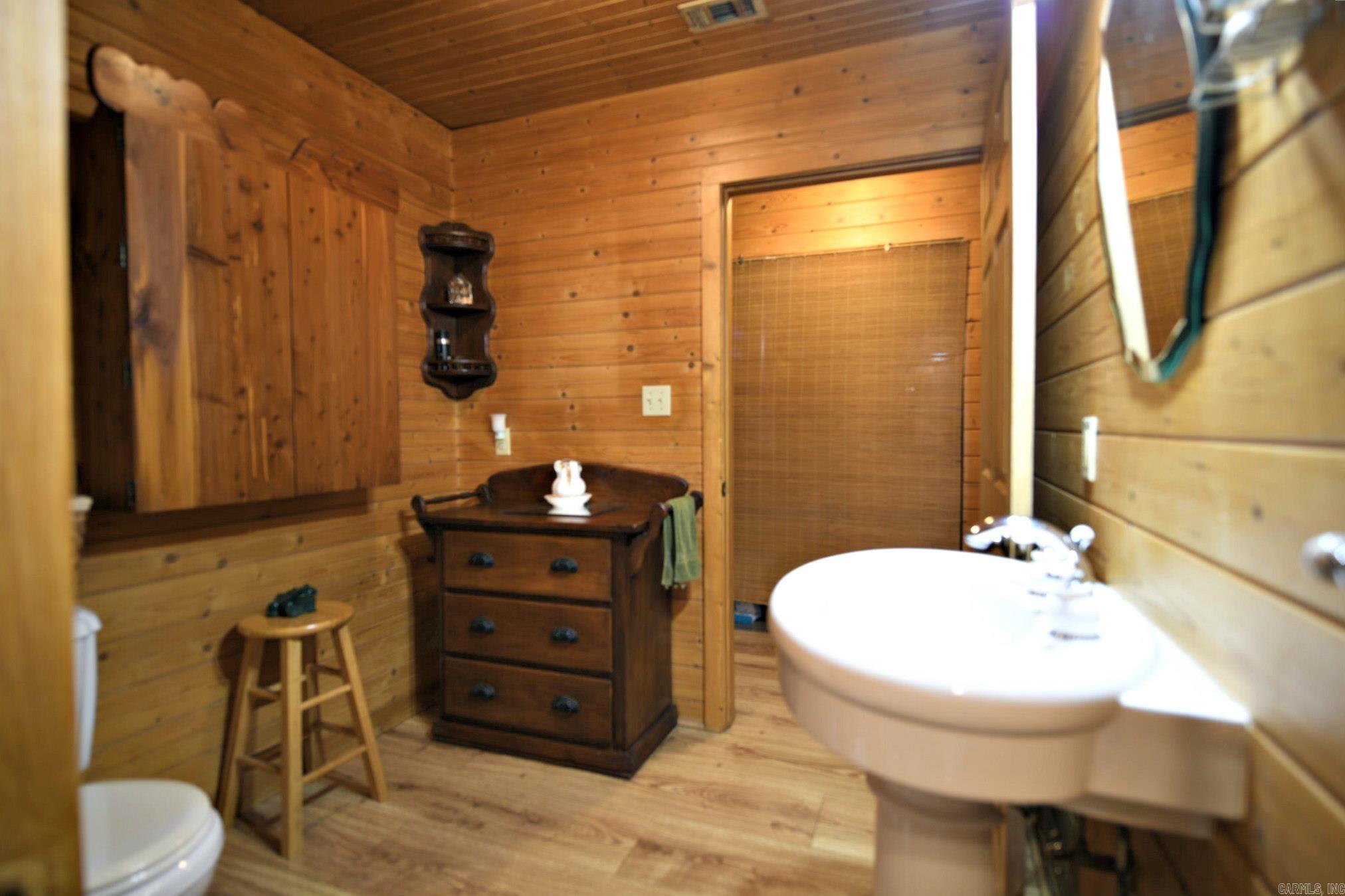 1337 Polk Road 38  Hatfield, AR